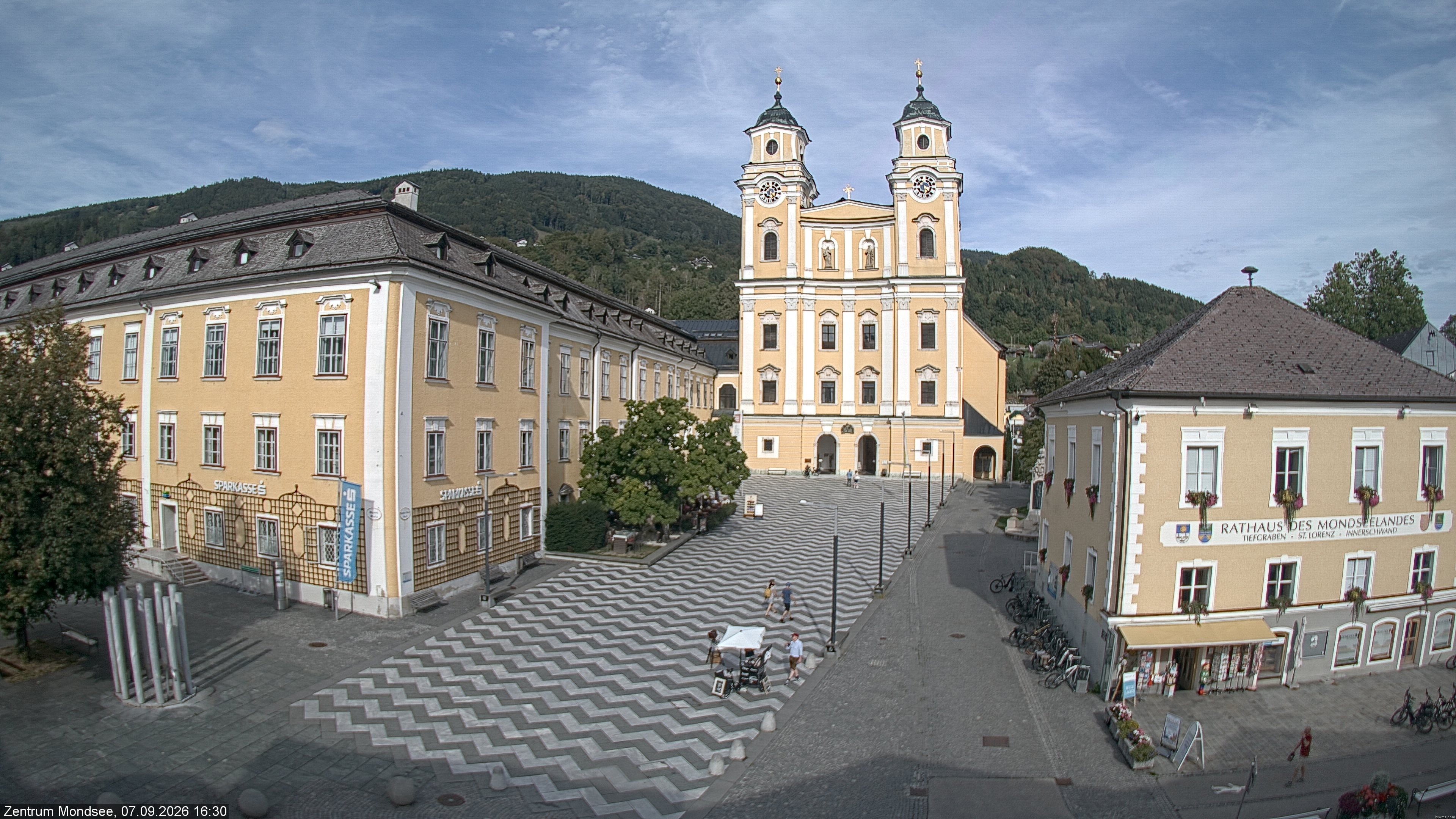 Archiv Foto Webcam Blick auf den Stadtplatz von Mondsee