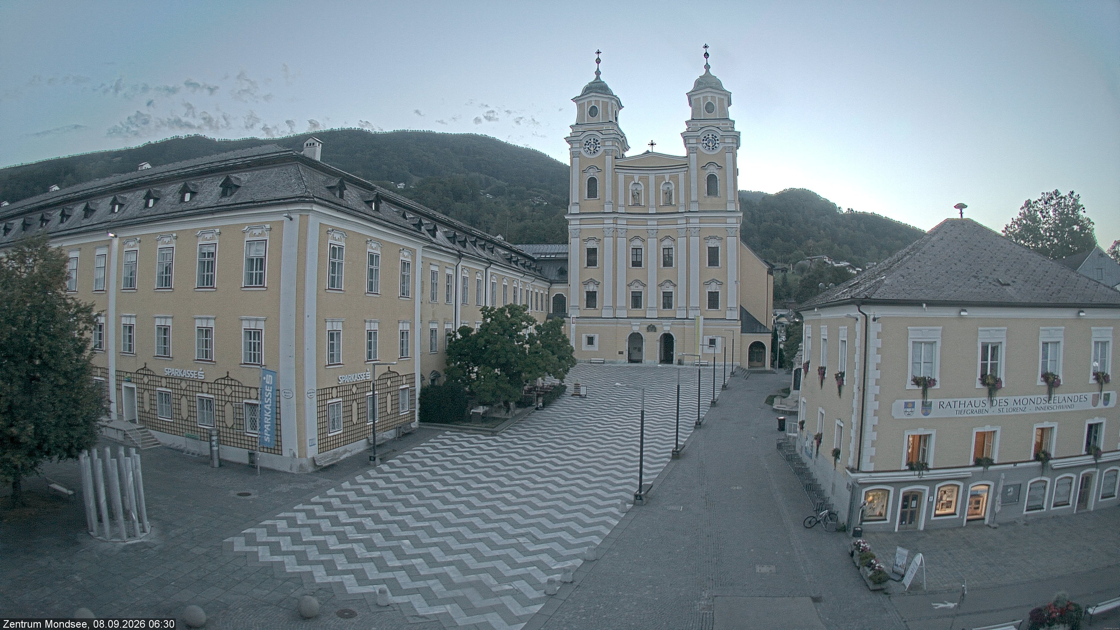 Archiv Foto Webcam Blick auf den Stadtplatz von Mondsee