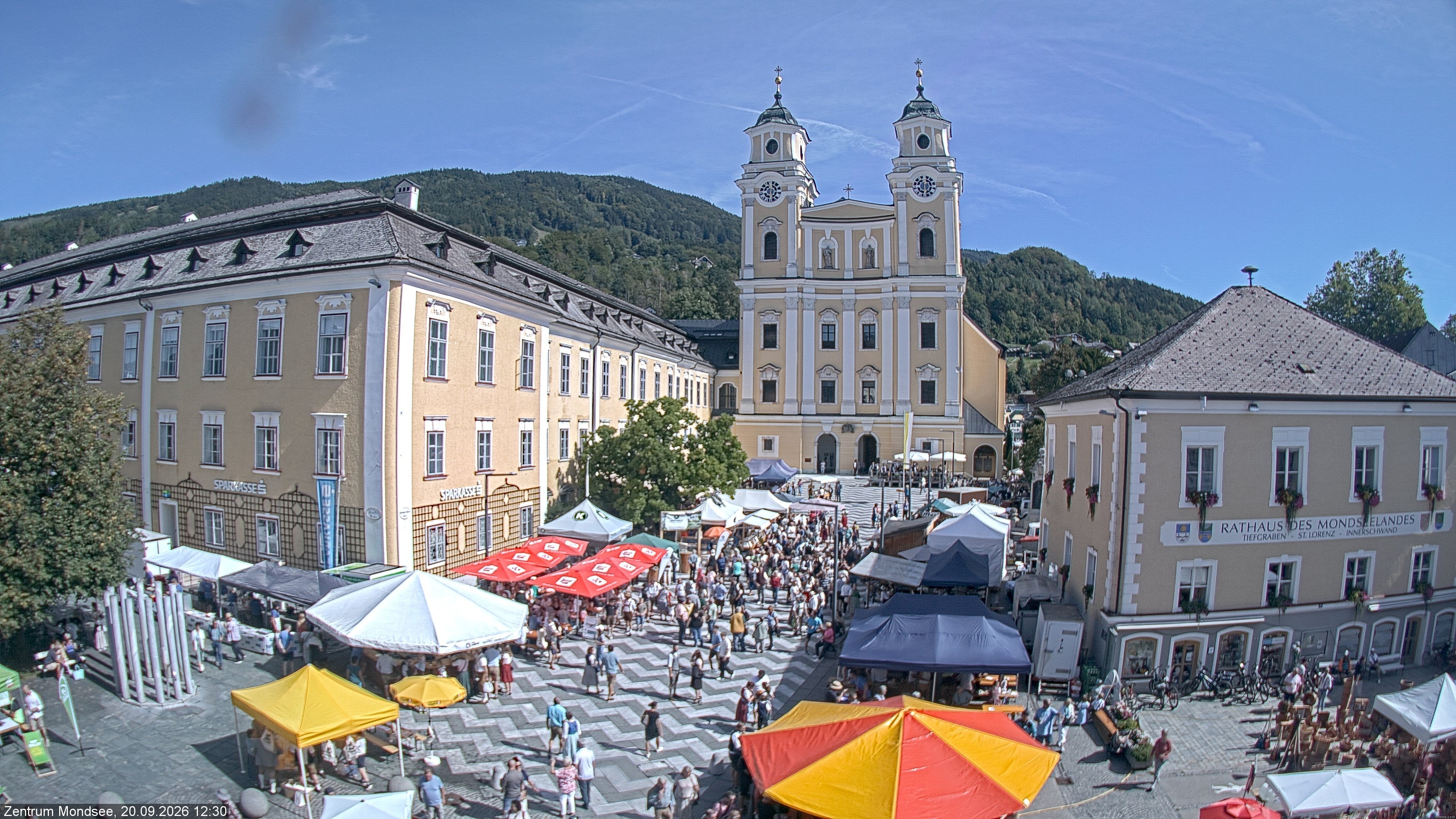 Archiv Foto Webcam Blick auf den Stadtplatz von Mondsee