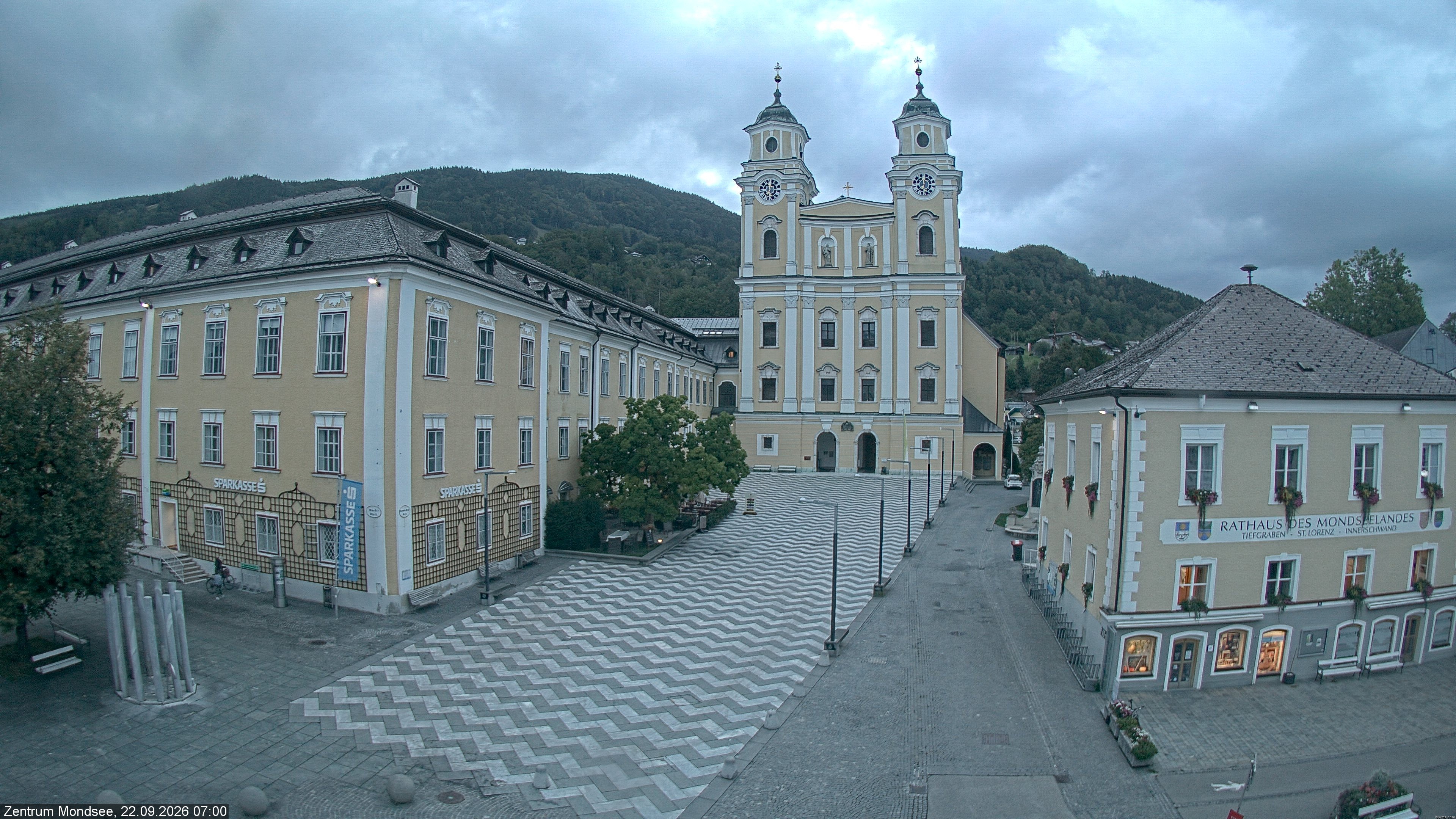 Archiv Foto Webcam Blick auf den Stadtplatz von Mondsee