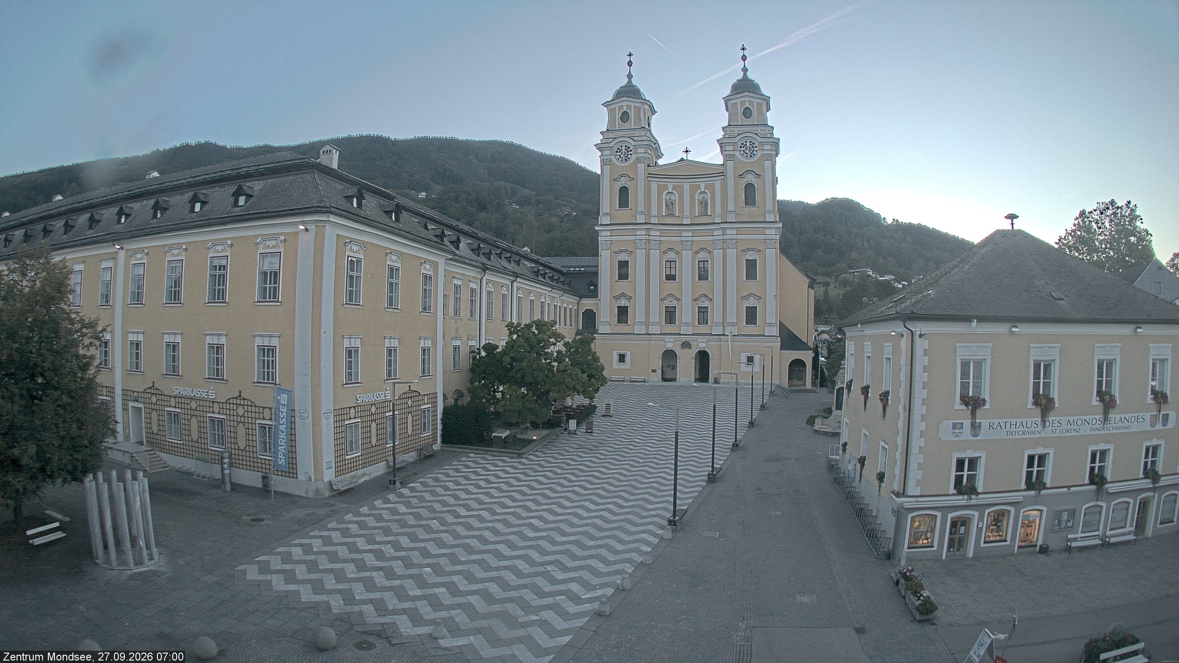 Archiv Foto Webcam Blick auf den Stadtplatz von Mondsee