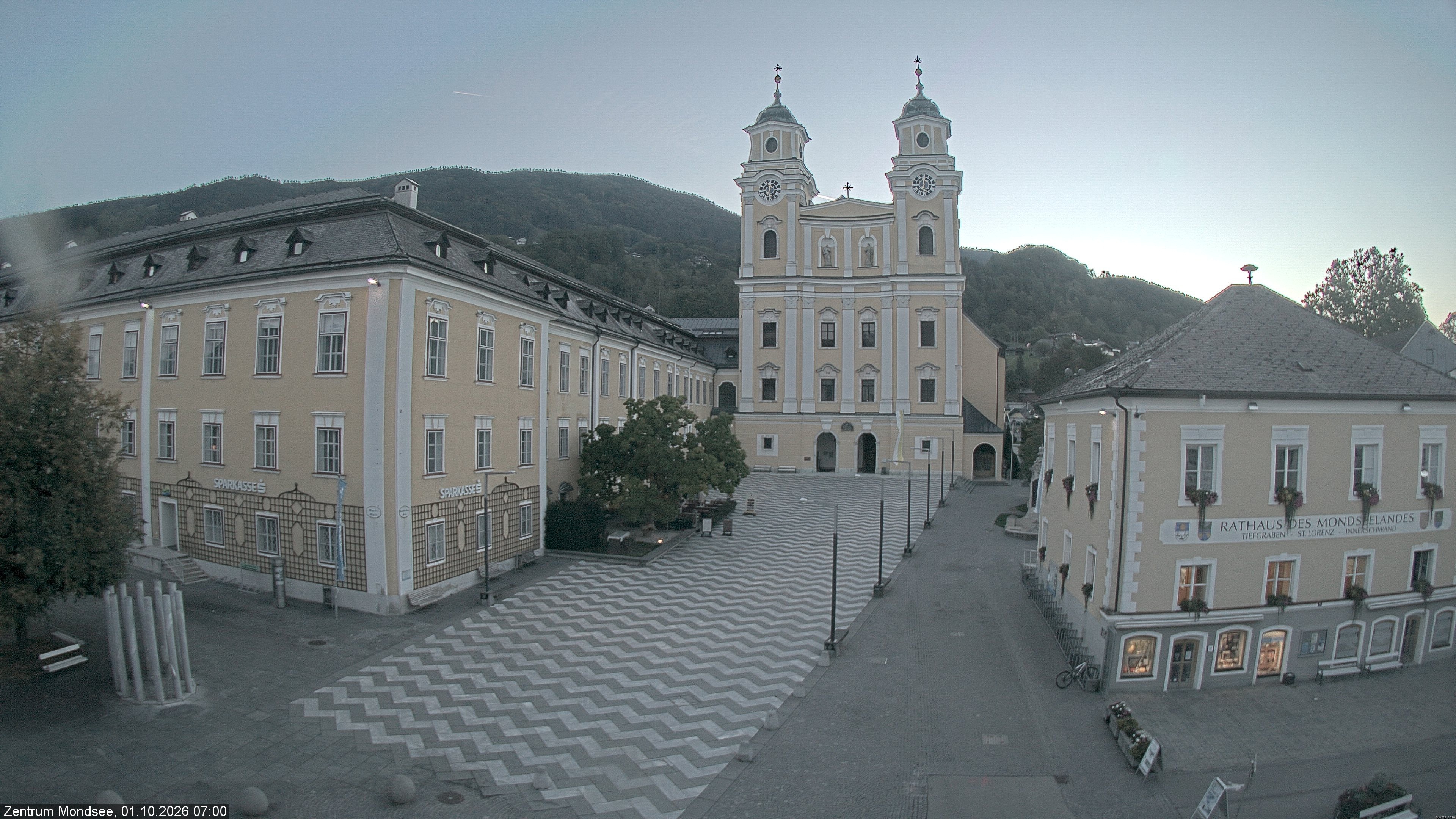 Archiv Foto Webcam Blick auf den Stadtplatz von Mondsee