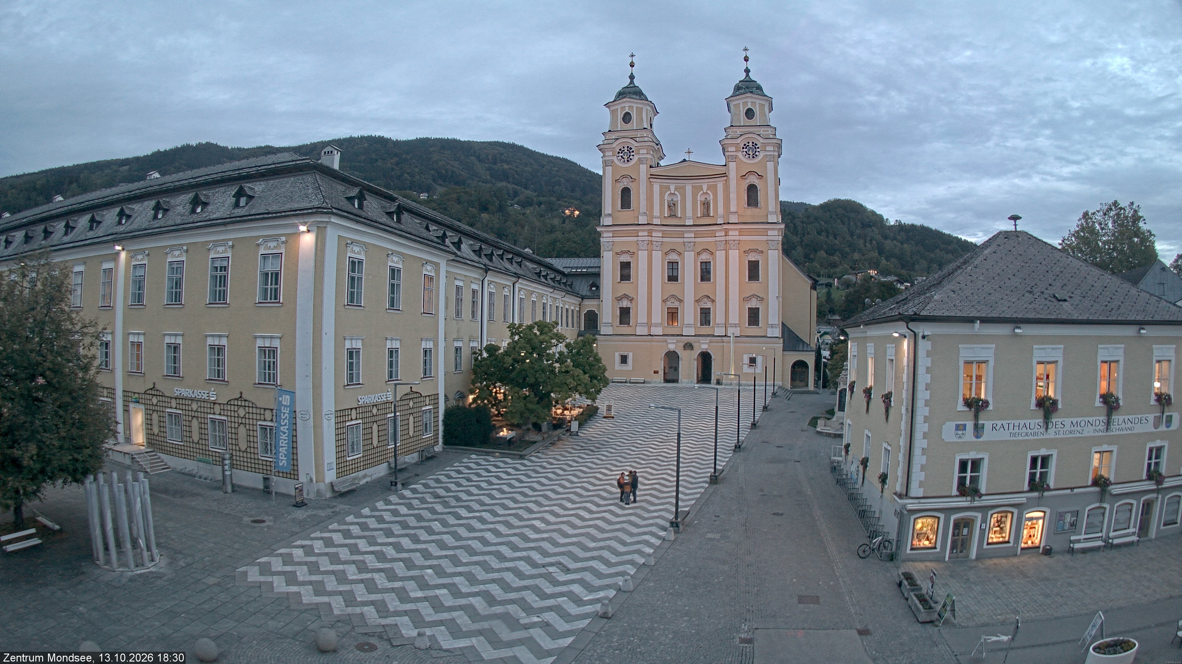 Archiv Foto Webcam Blick auf den Stadtplatz von Mondsee