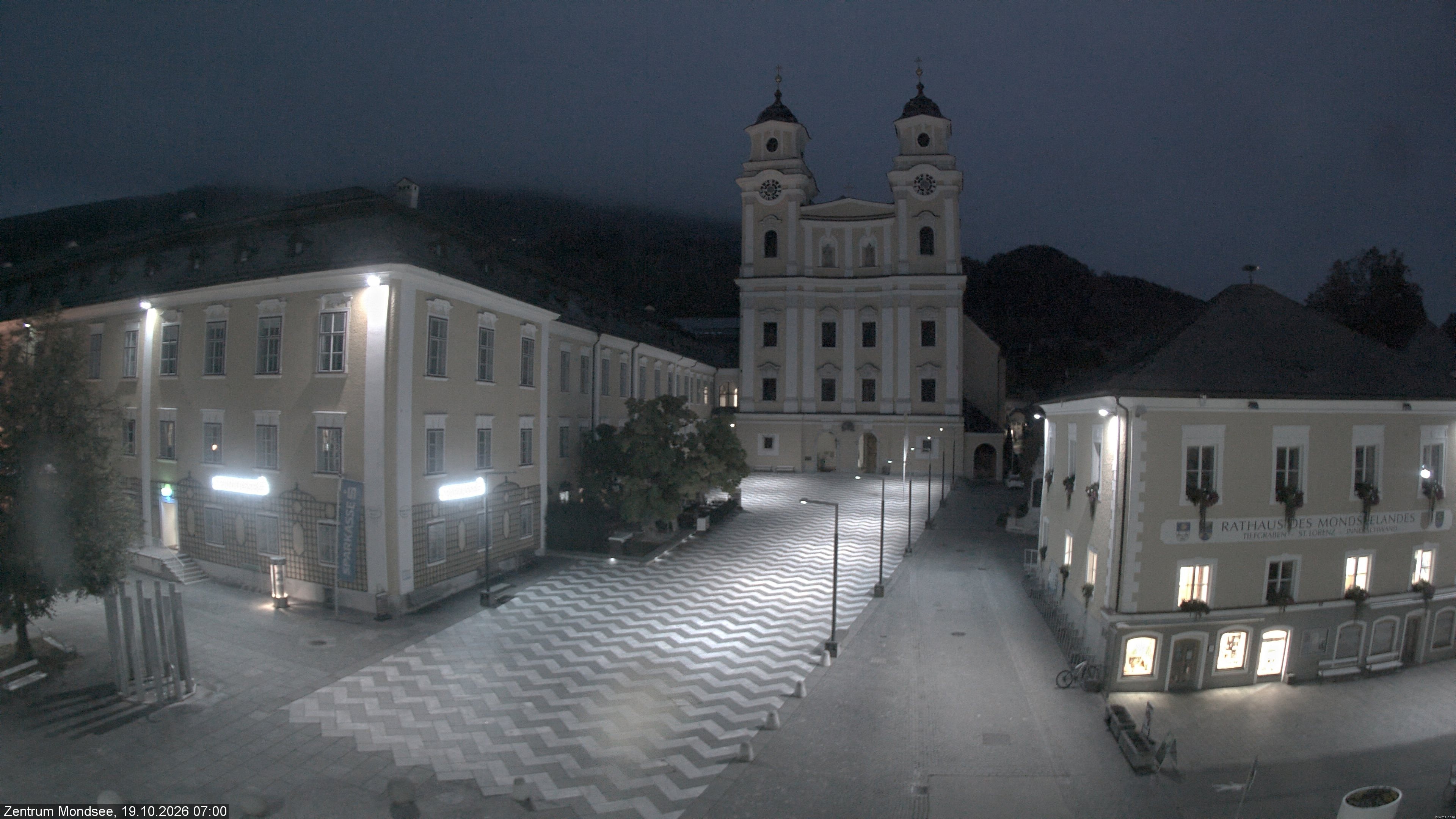 Archiv Foto Webcam Blick auf den Stadtplatz von Mondsee