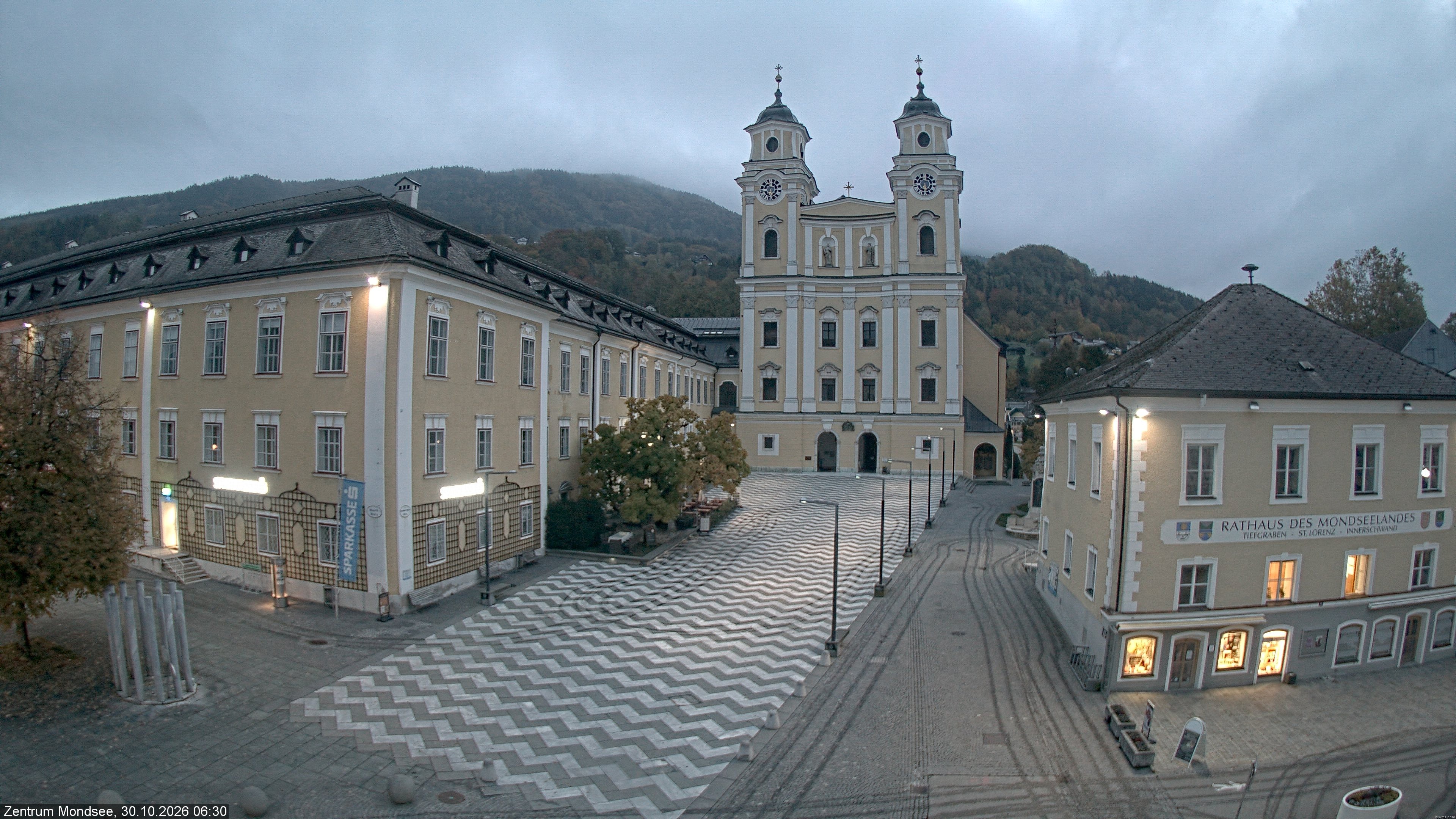 Archiv Foto Webcam Blick auf den Stadtplatz von Mondsee