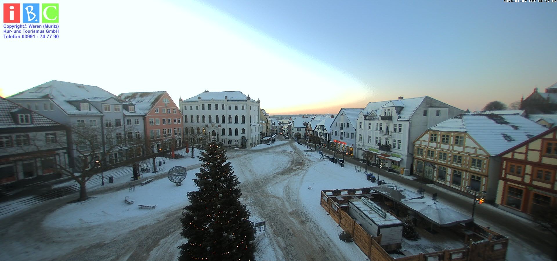 Archiv Foto Webcam Neuer Markt in Waren an der Müritz