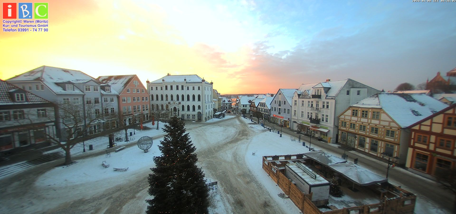 Archiv Foto Webcam Neuer Markt in Waren an der Müritz