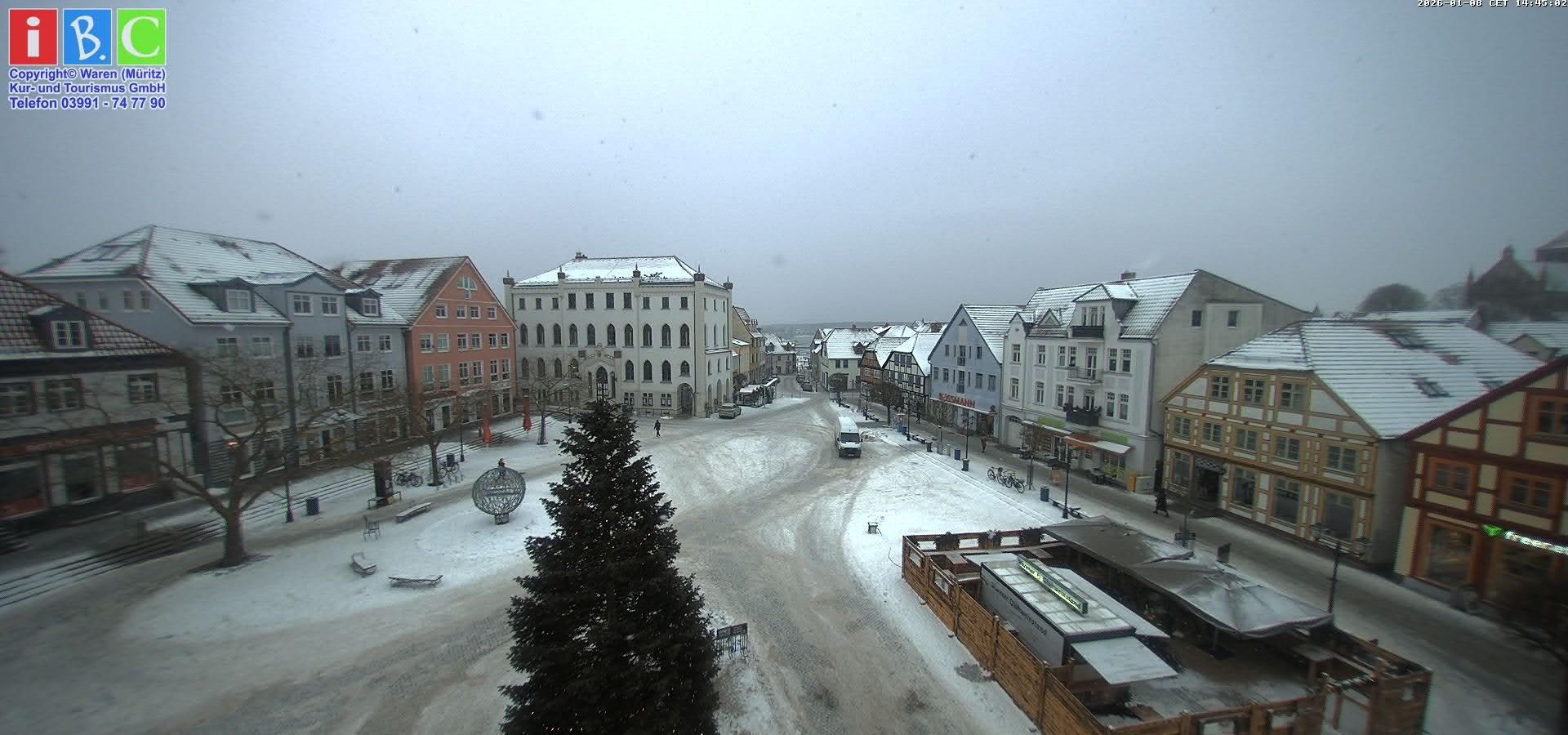 Archiv Foto Webcam Neuer Markt in Waren an der Müritz