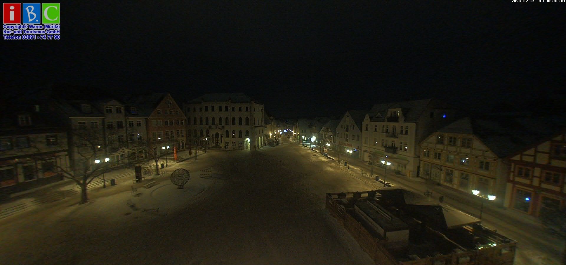 Archiv Foto Webcam Neuer Markt in Waren an der Müritz
