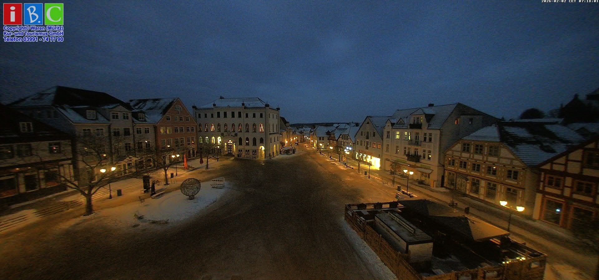 Archiv Foto Webcam Neuer Markt in Waren an der Müritz