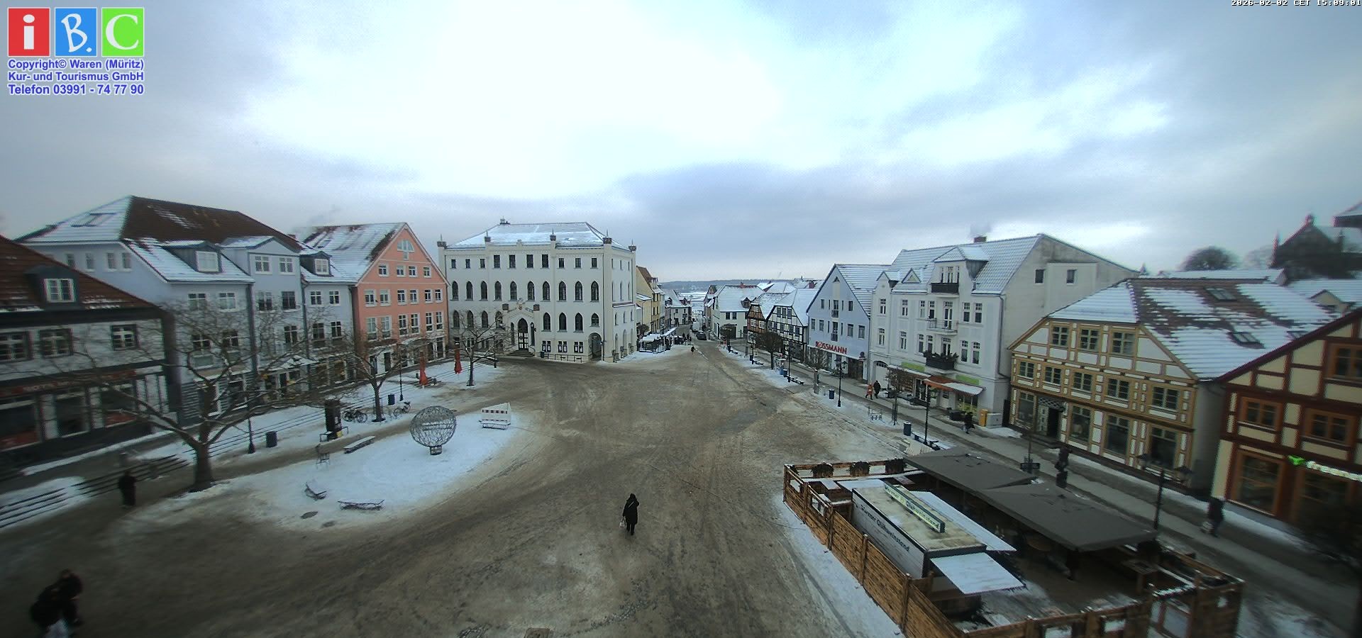 Archiv Foto Webcam Neuer Markt in Waren an der Müritz
