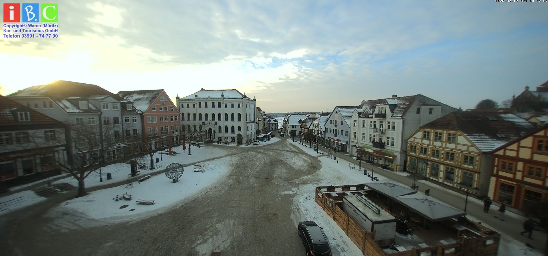 Archiv Foto Webcam Neuer Markt in Waren an der Müritz