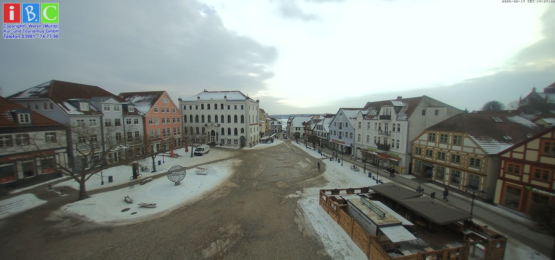 Archiv Foto Webcam Neuer Markt in Waren an der Müritz
