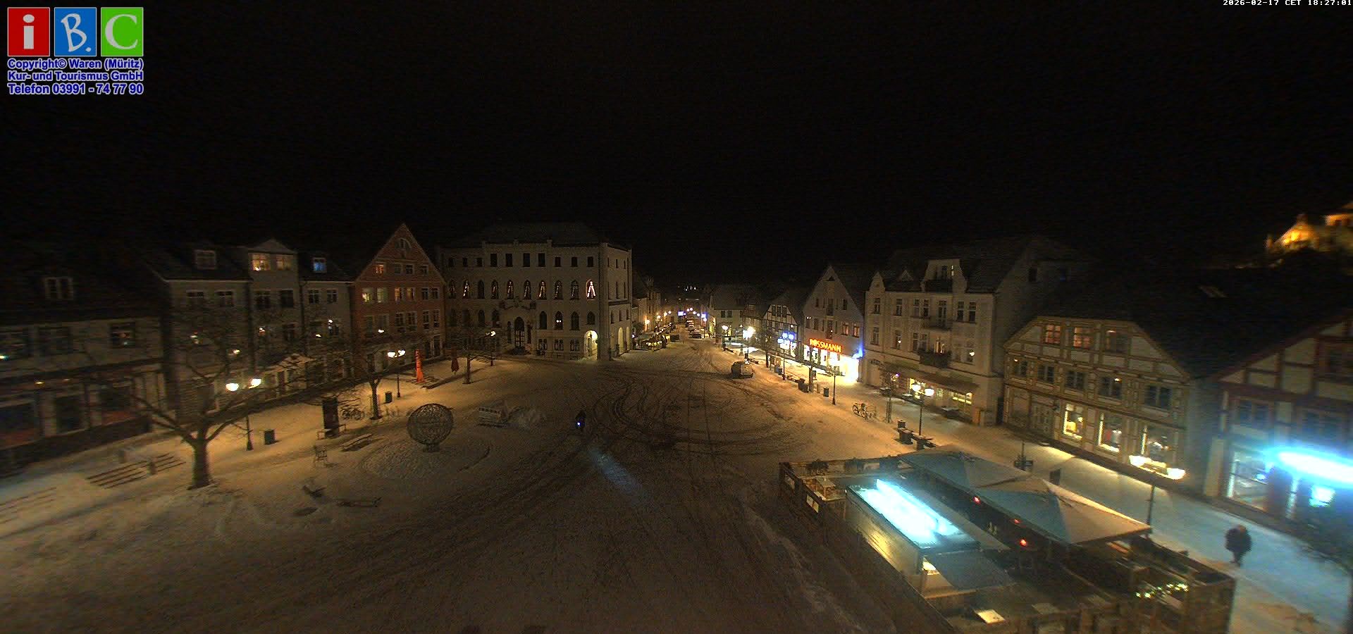 Archiv Foto Webcam Neuer Markt in Waren an der Müritz