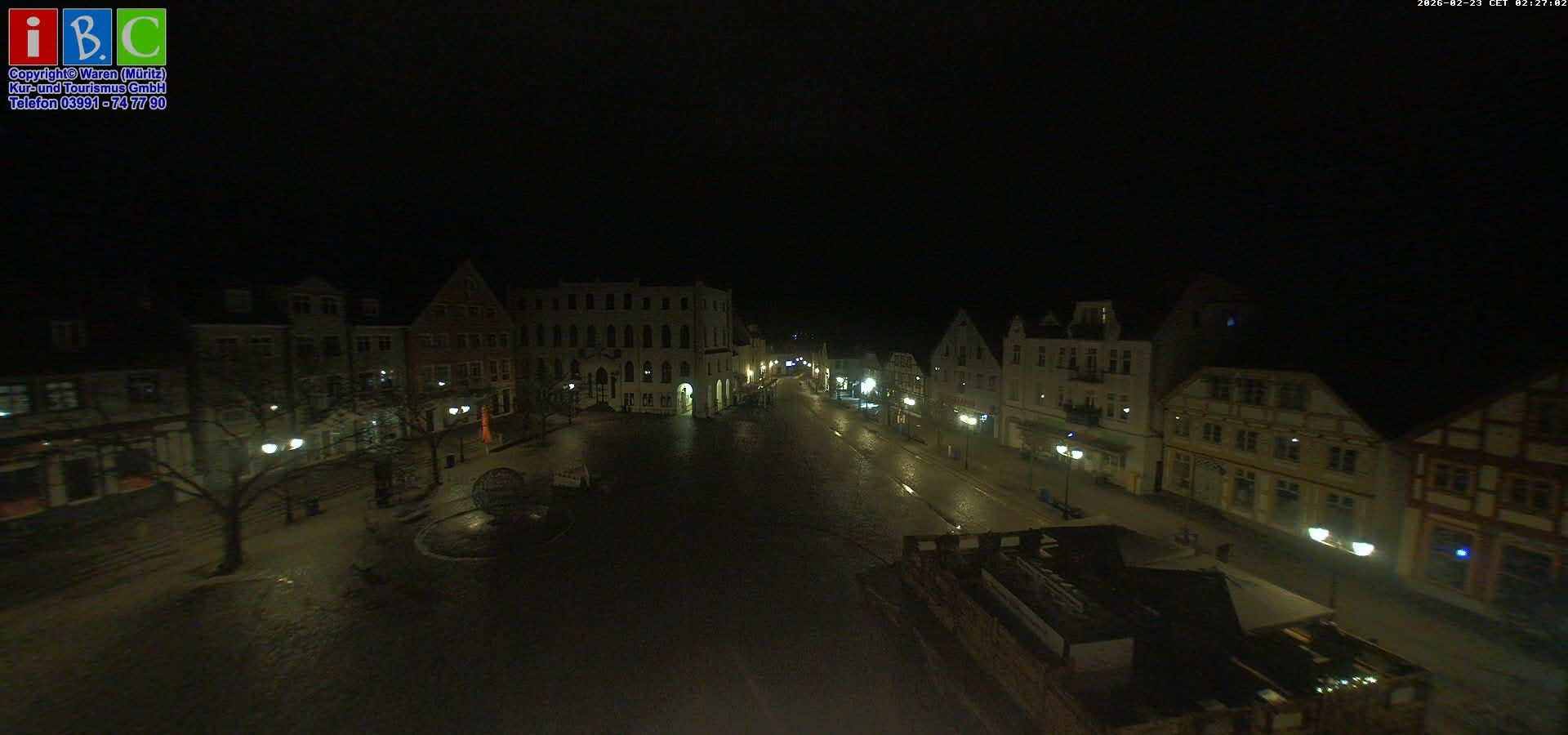 Archiv Foto Webcam Neuer Markt in Waren an der Müritz