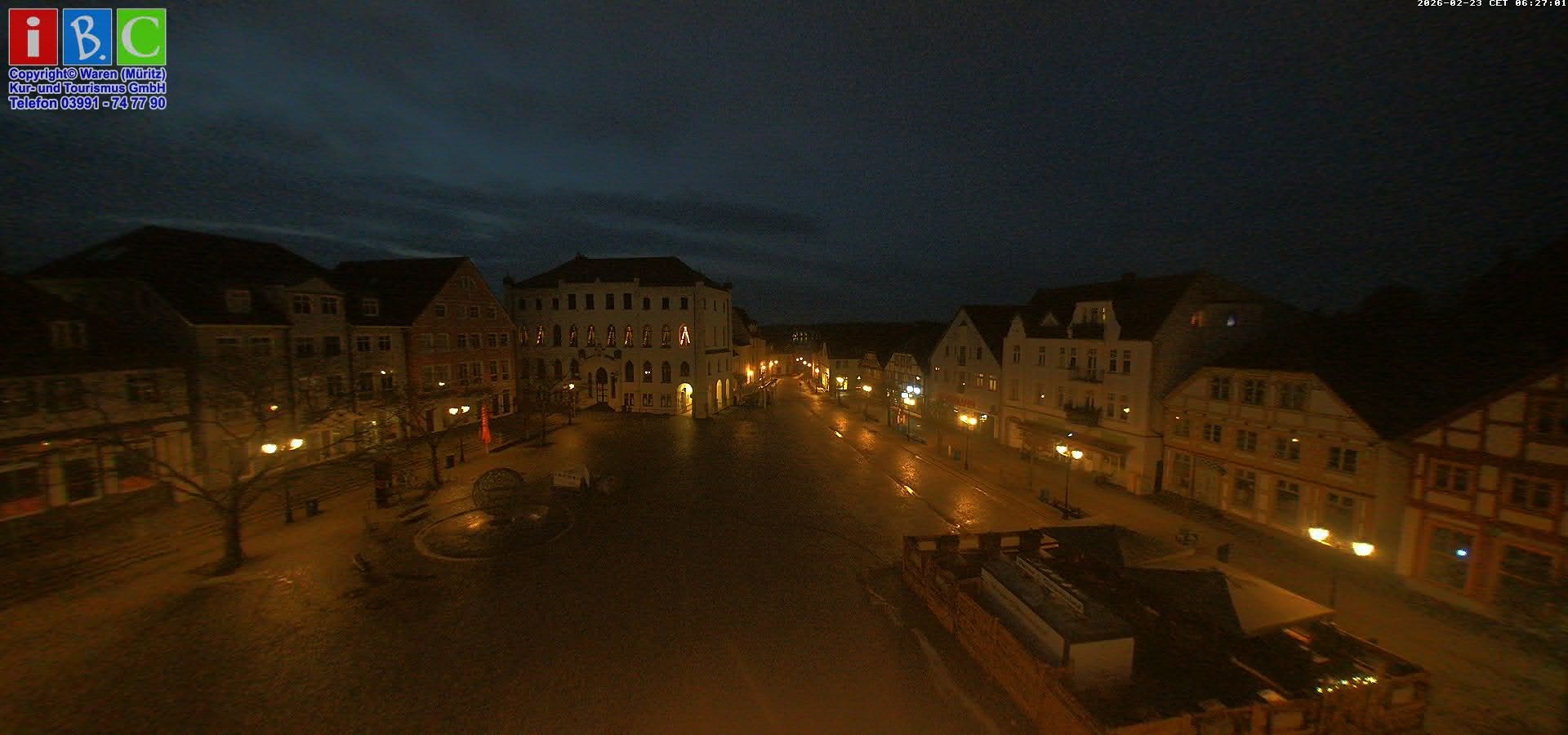 Archiv Foto Webcam Neuer Markt in Waren an der Müritz