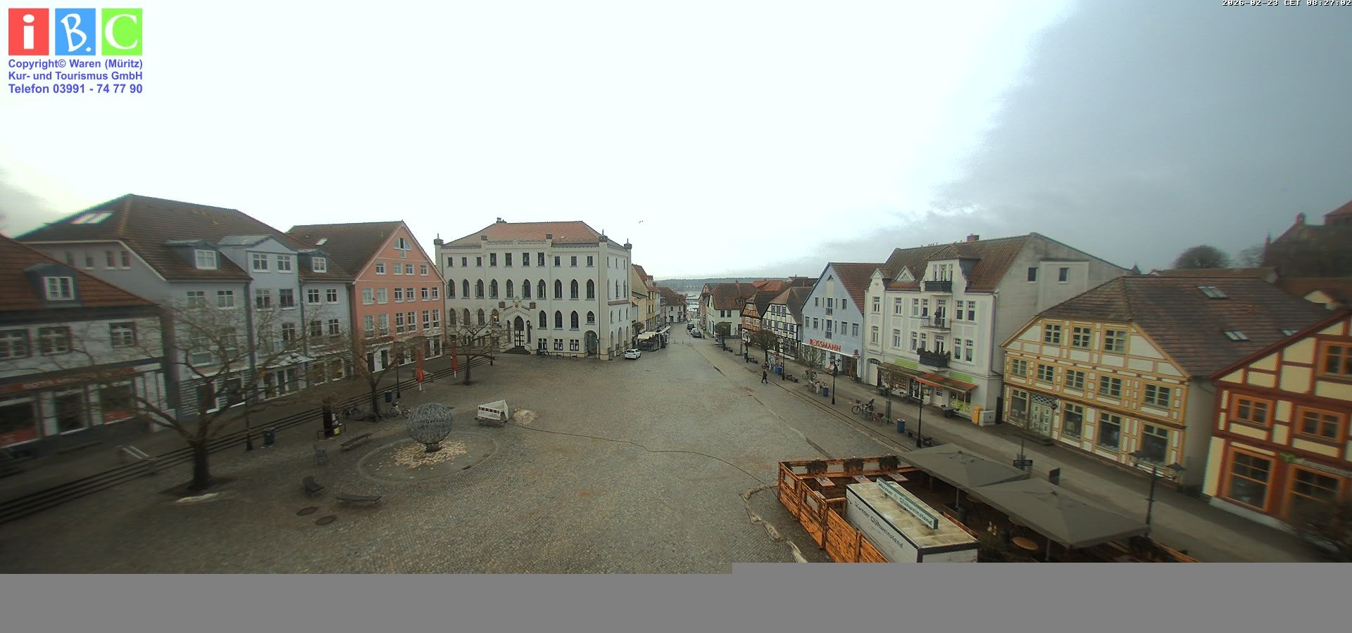 Archiv Foto Webcam Neuer Markt in Waren an der Müritz