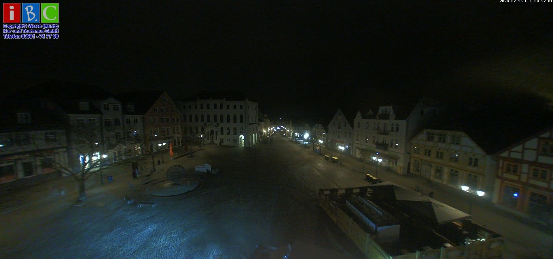 Archiv Foto Webcam Neuer Markt in Waren an der Müritz