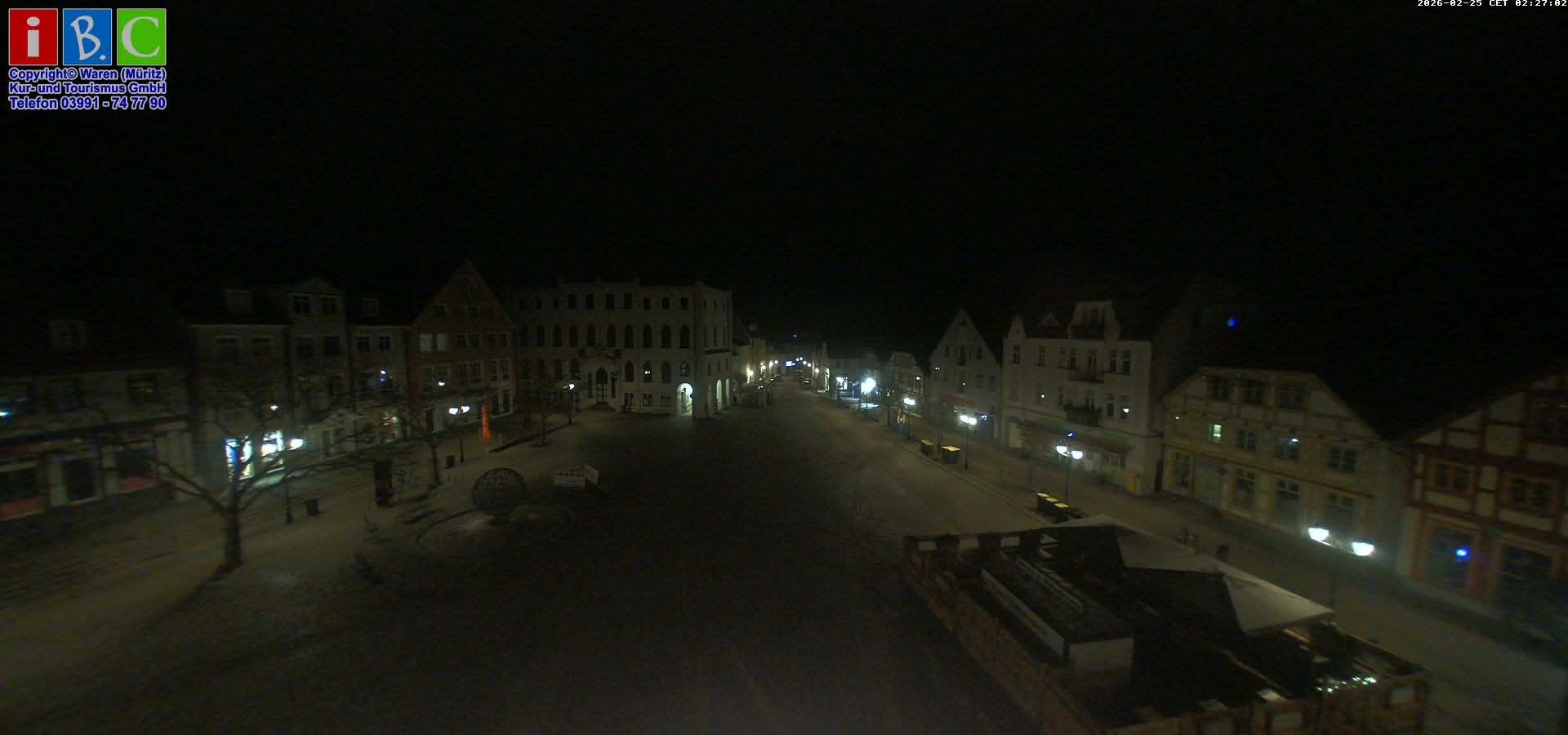 Archiv Foto Webcam Neuer Markt in Waren an der Müritz