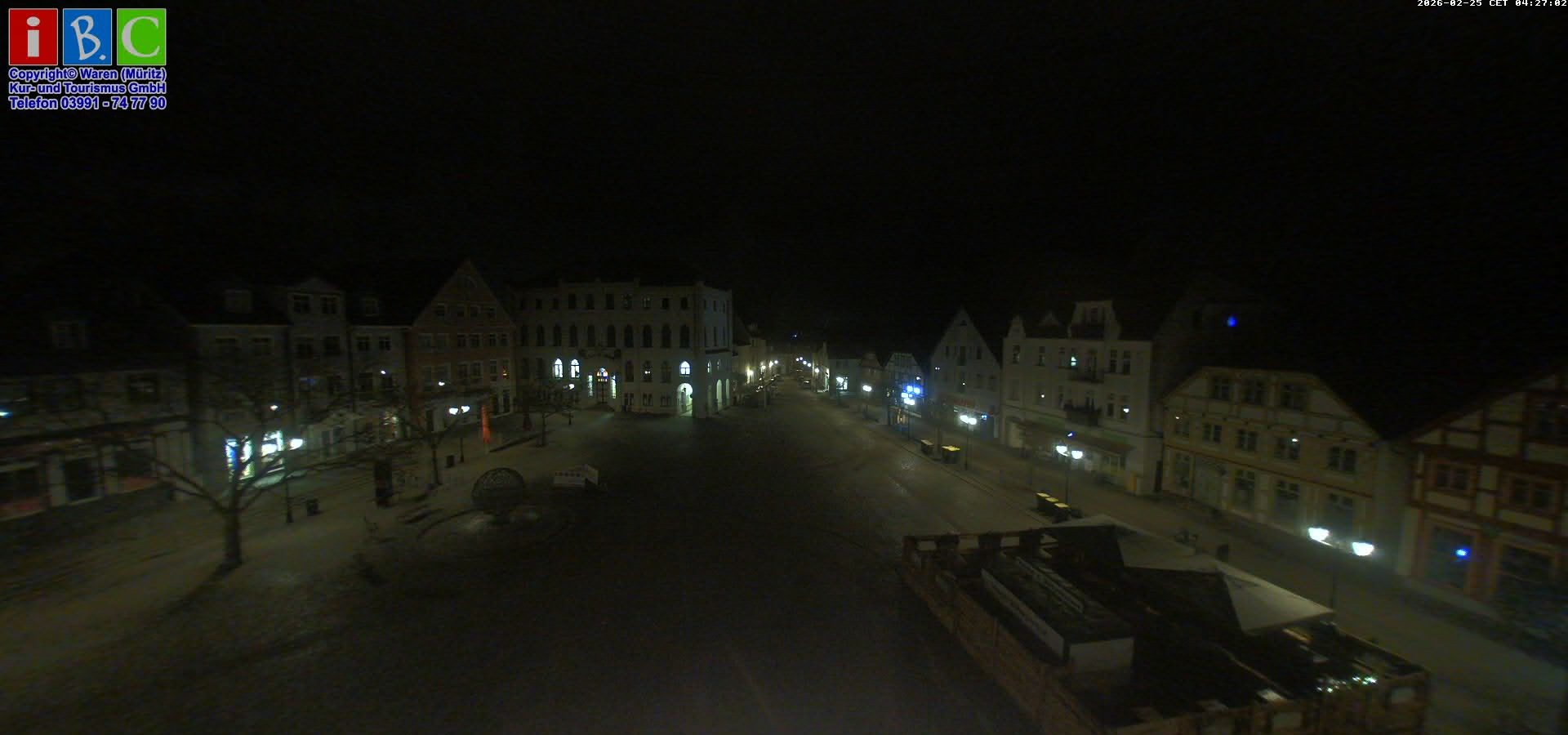 Archiv Foto Webcam Neuer Markt in Waren an der Müritz