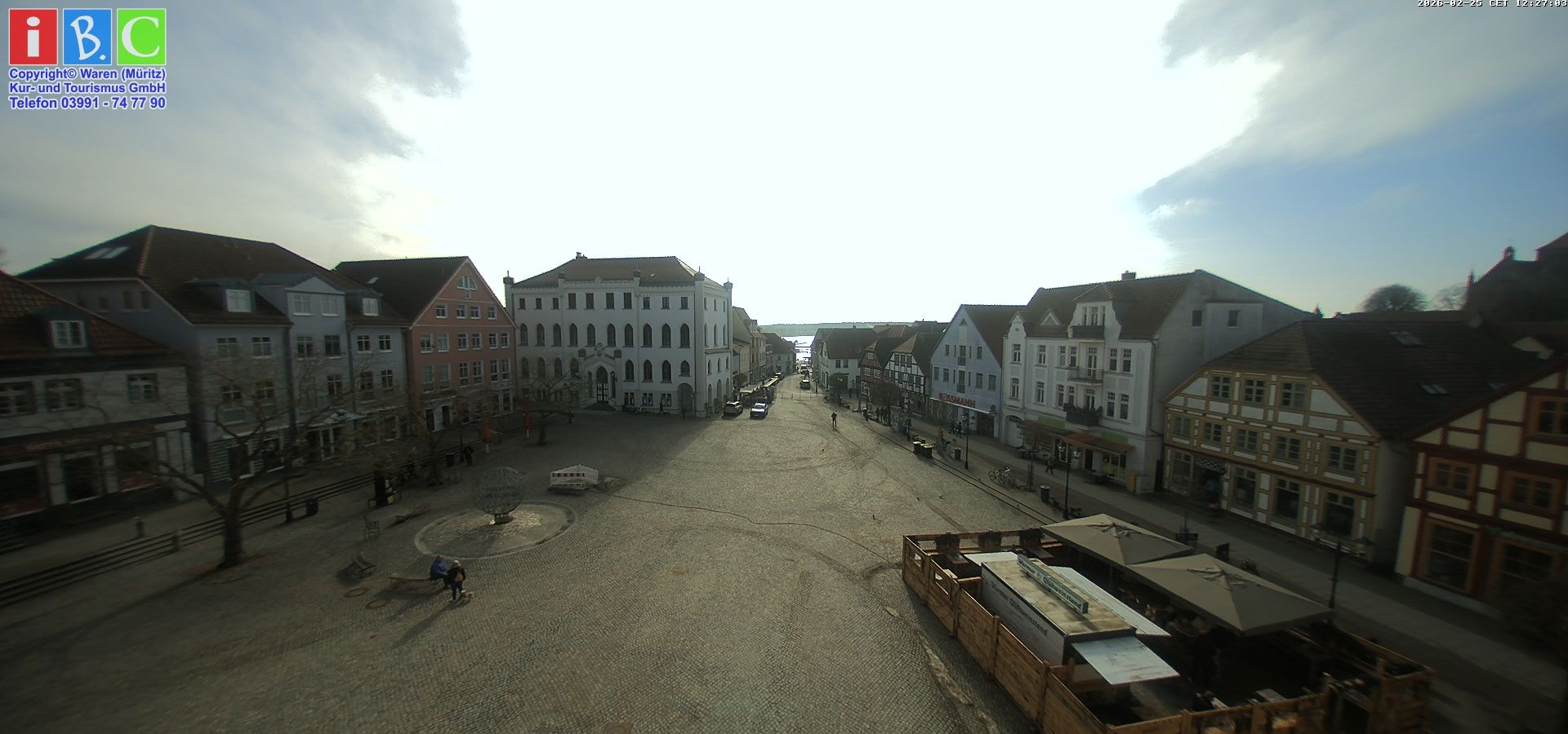 Archiv Foto Webcam Neuer Markt in Waren an der Müritz