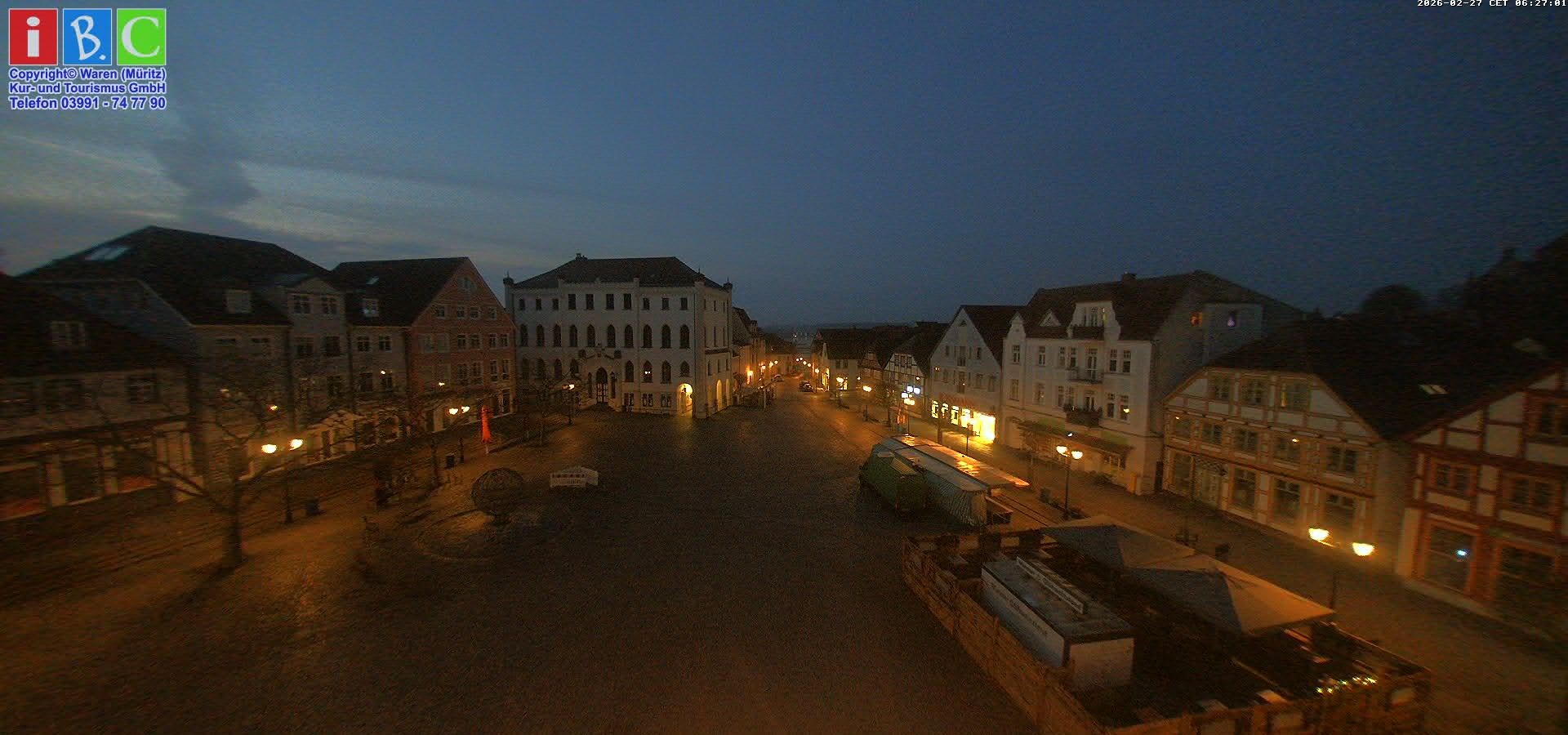 Archiv Foto Webcam Neuer Markt in Waren an der Müritz