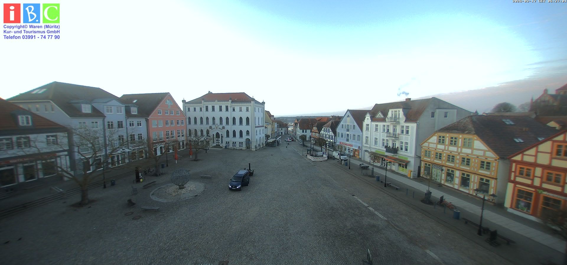 Archiv Foto Webcam Neuer Markt in Waren an der Müritz