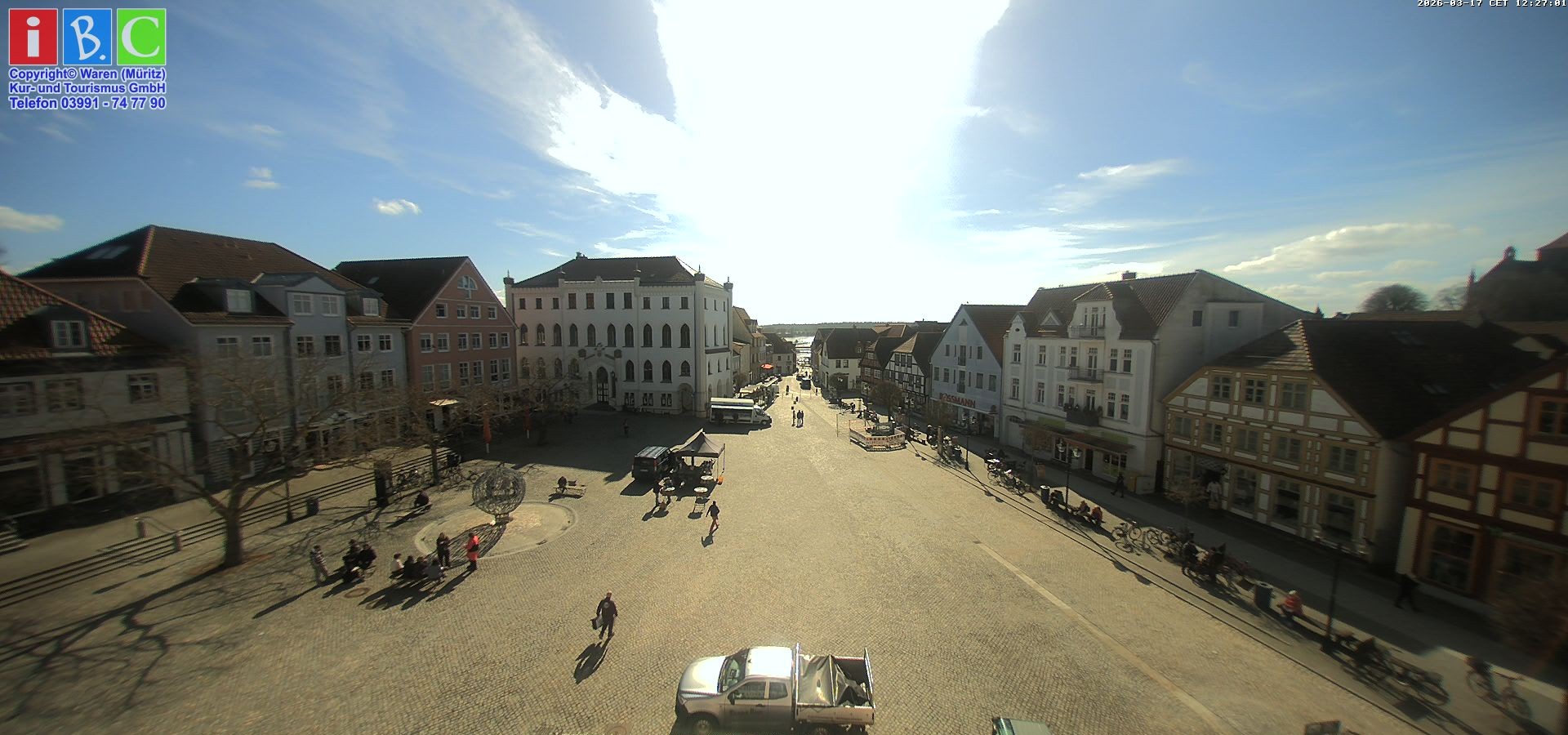 Archiv Foto Webcam Neuer Markt in Waren an der Müritz
