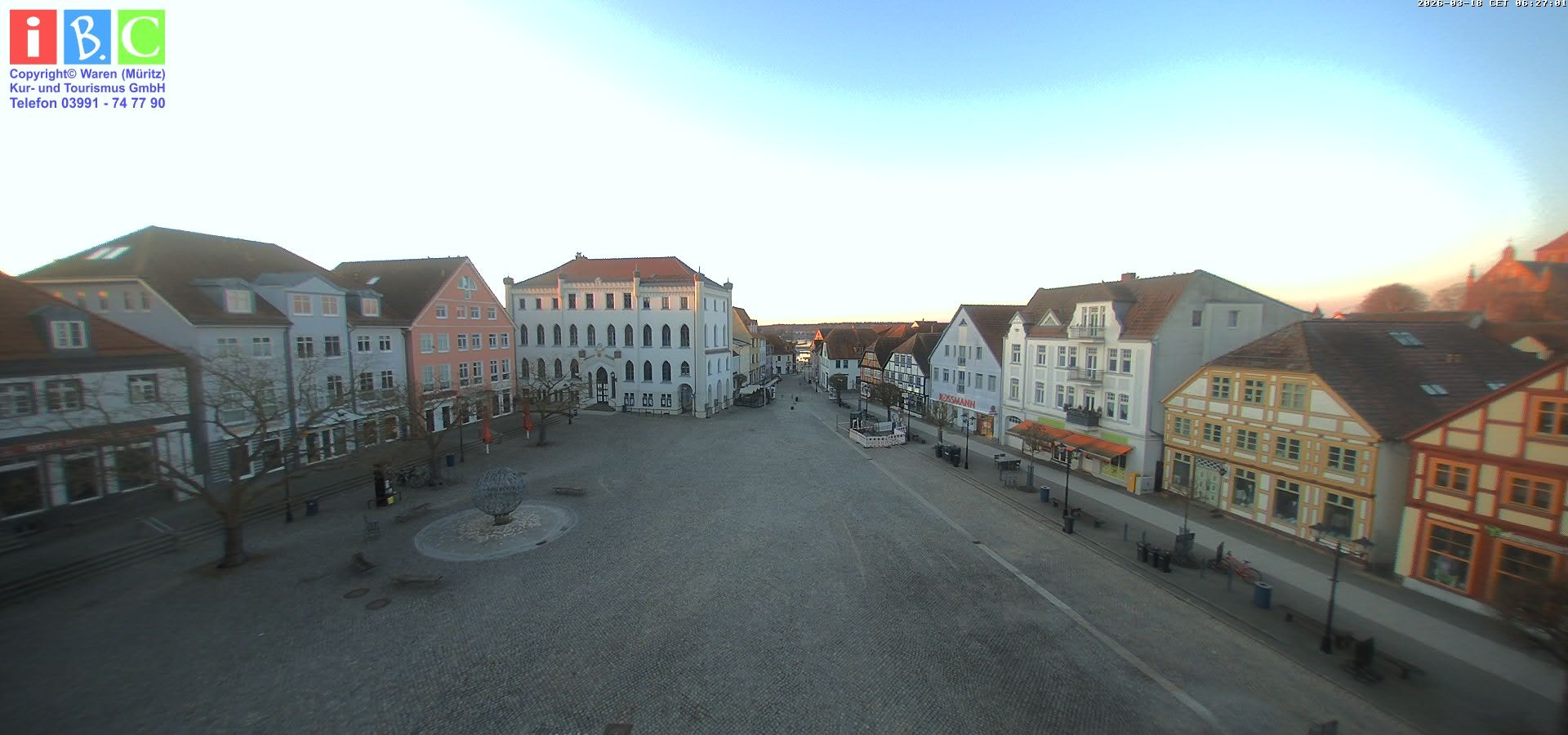 Archiv Foto Webcam Neuer Markt in Waren an der Müritz