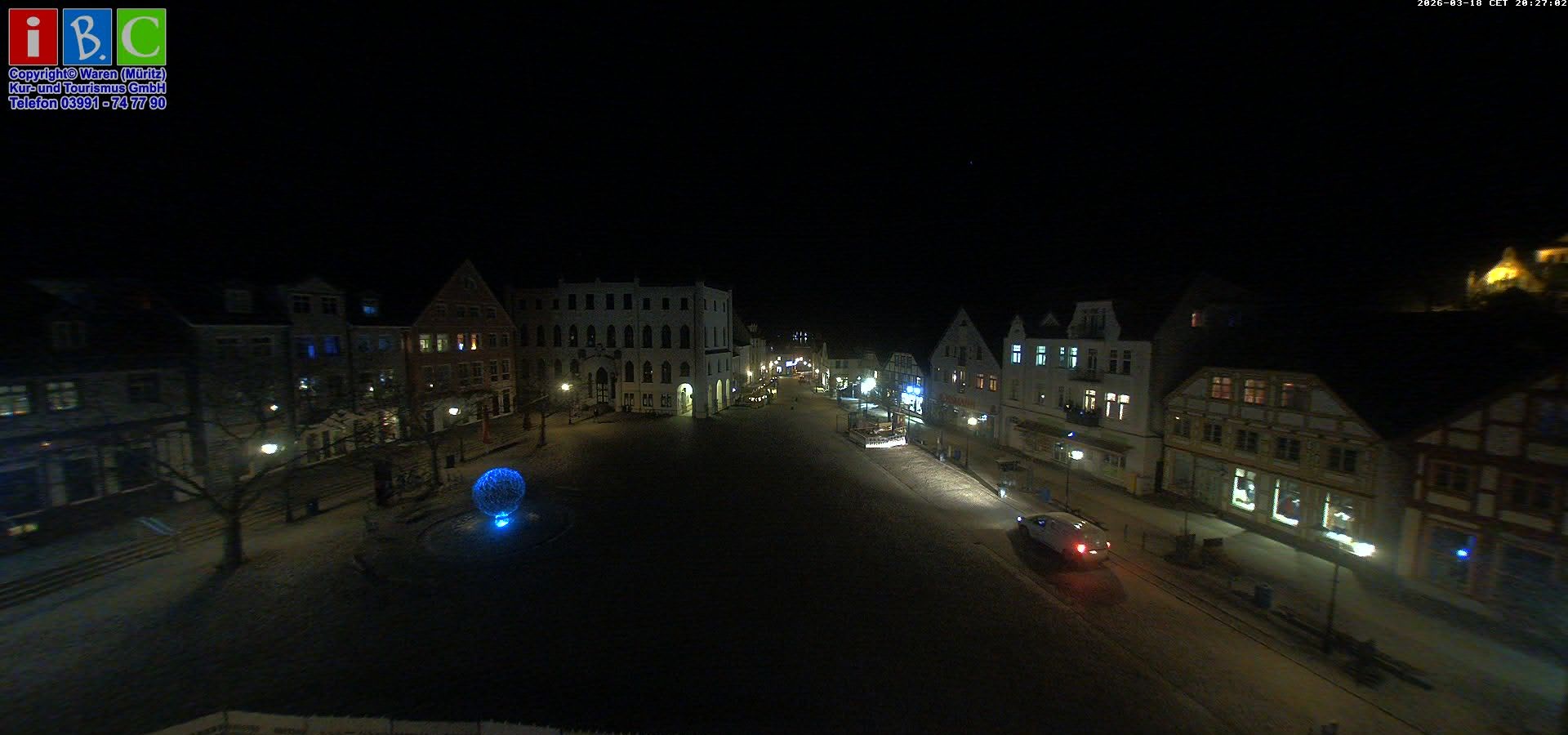 Archiv Foto Webcam Neuer Markt in Waren an der Müritz