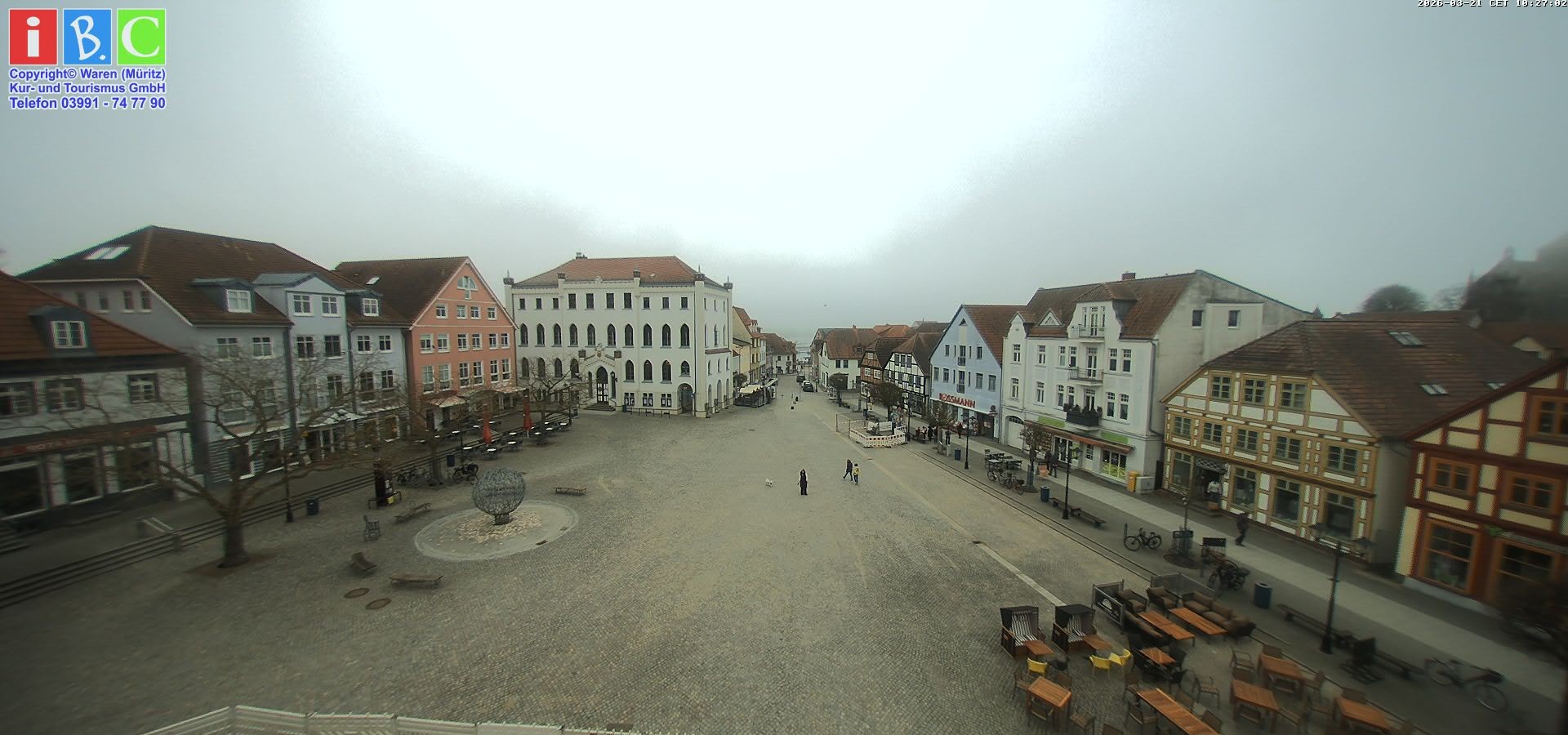 Archiv Foto Webcam Neuer Markt in Waren an der Müritz