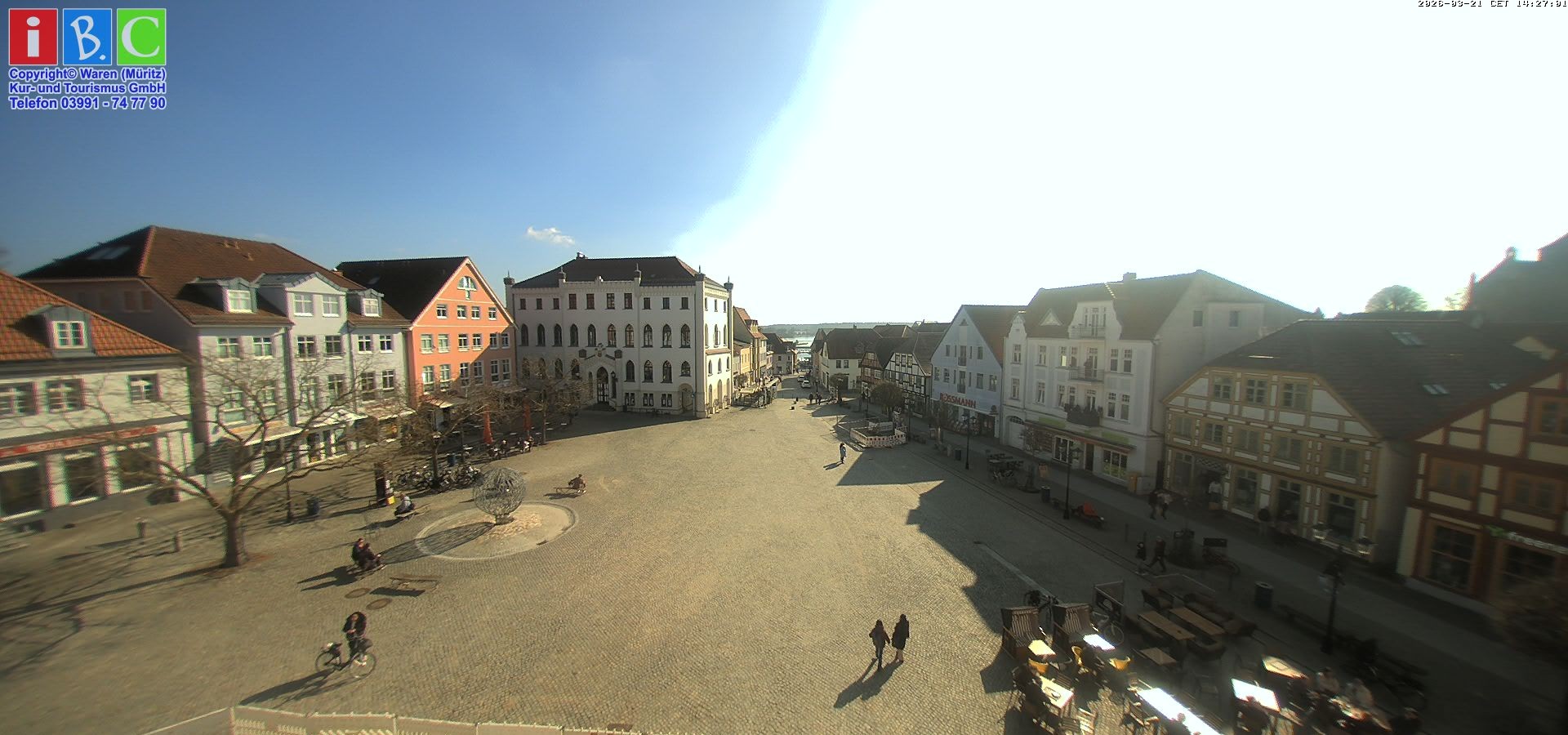 Archiv Foto Webcam Neuer Markt in Waren an der Müritz