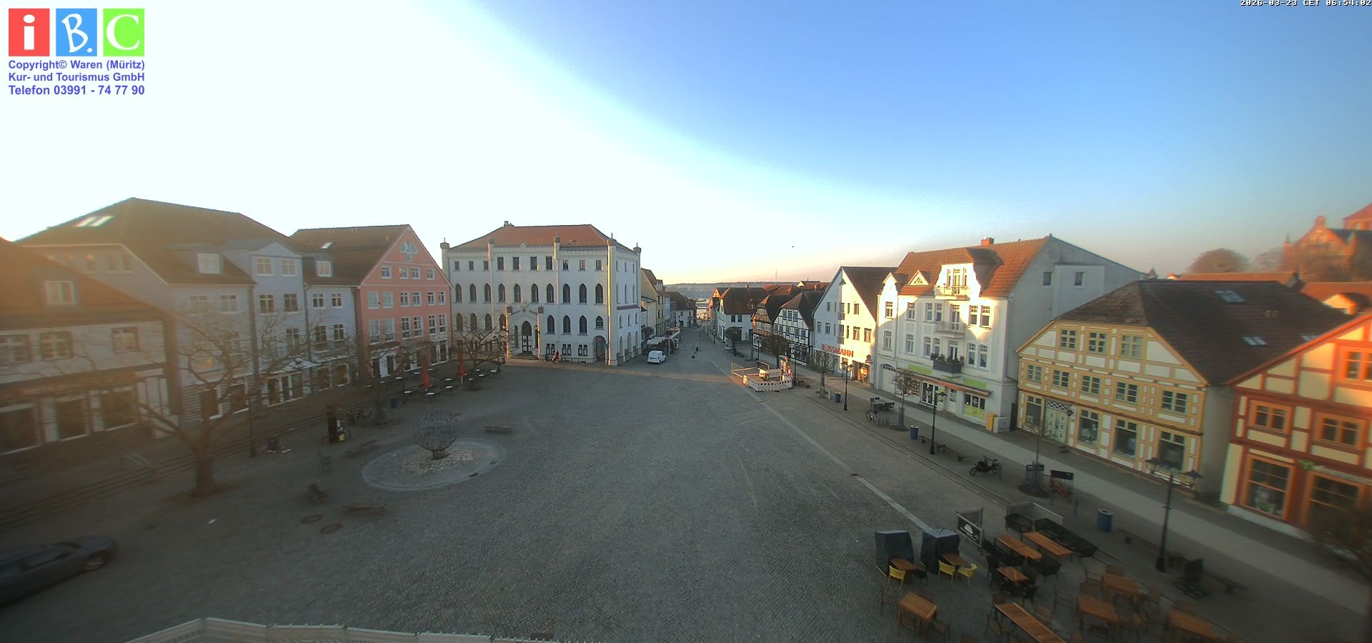 Archiv Foto Webcam Neuer Markt in Waren an der Müritz