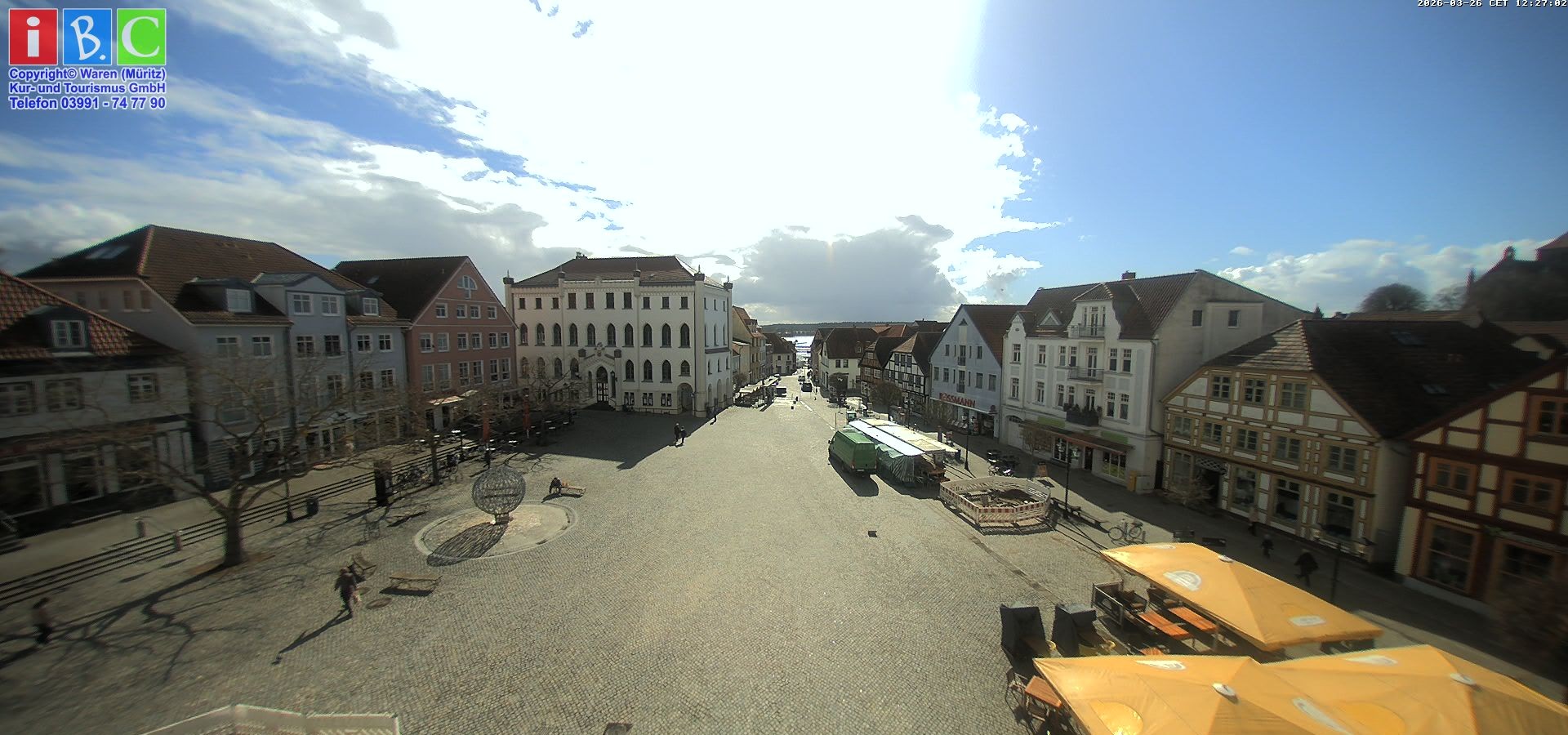 Archiv Foto Webcam Neuer Markt in Waren an der Müritz