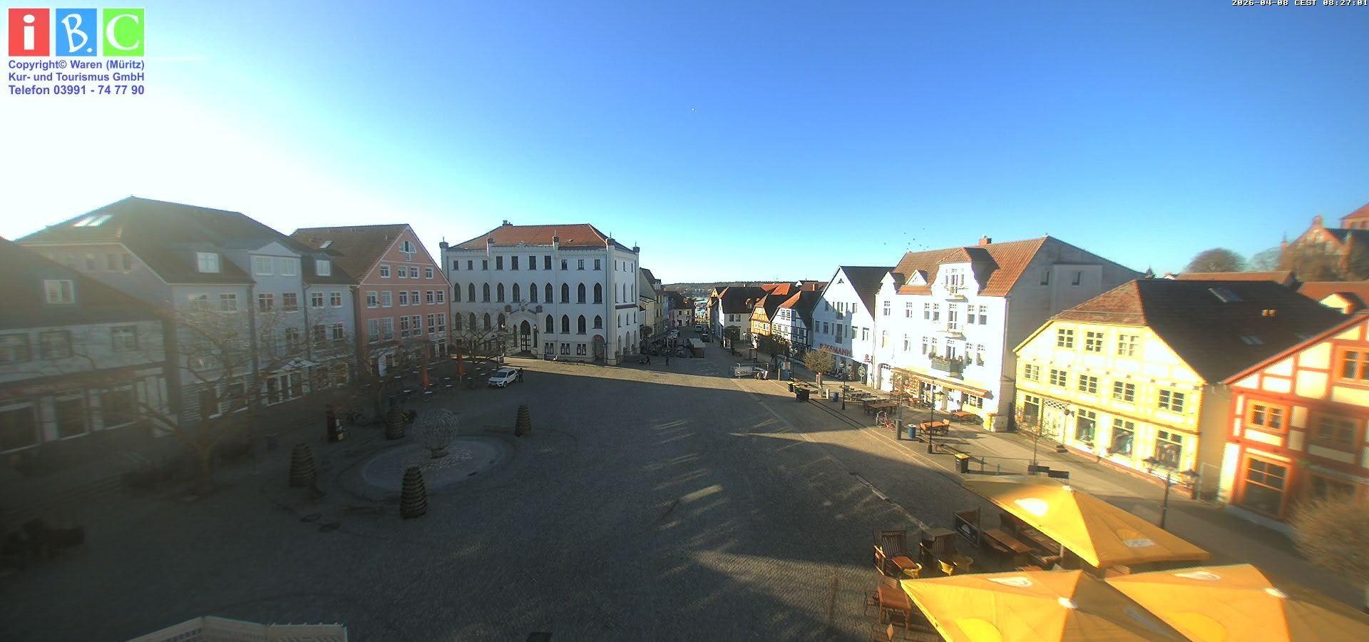 Archiv Foto Webcam Neuer Markt in Waren an der Müritz