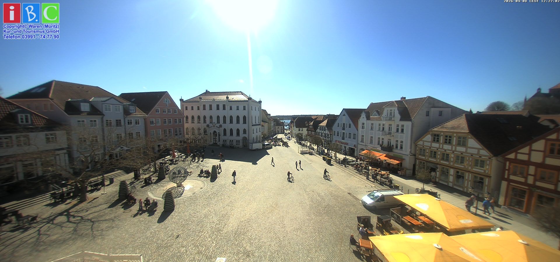 Archiv Foto Webcam Neuer Markt in Waren an der Müritz