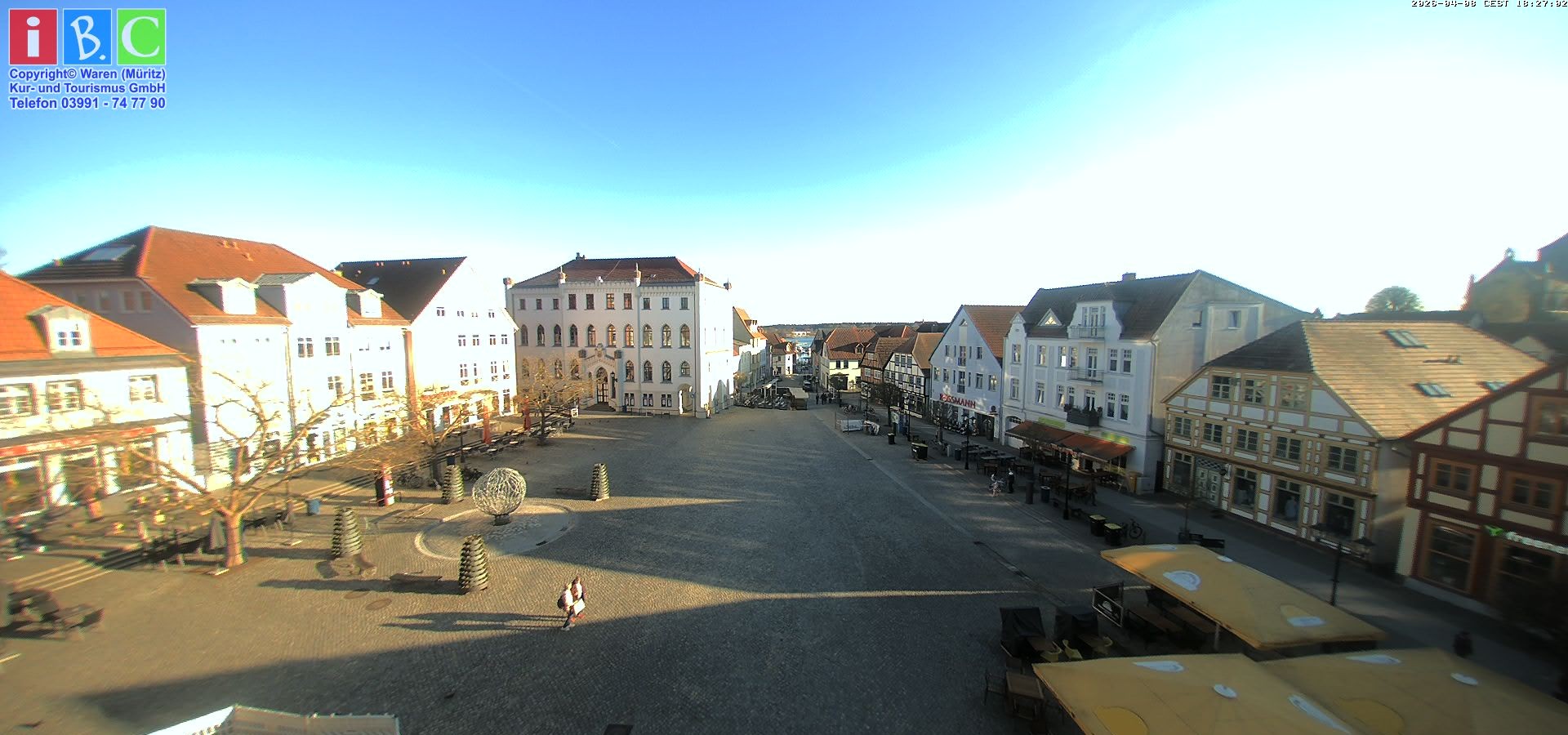 Archiv Foto Webcam Neuer Markt in Waren an der Müritz