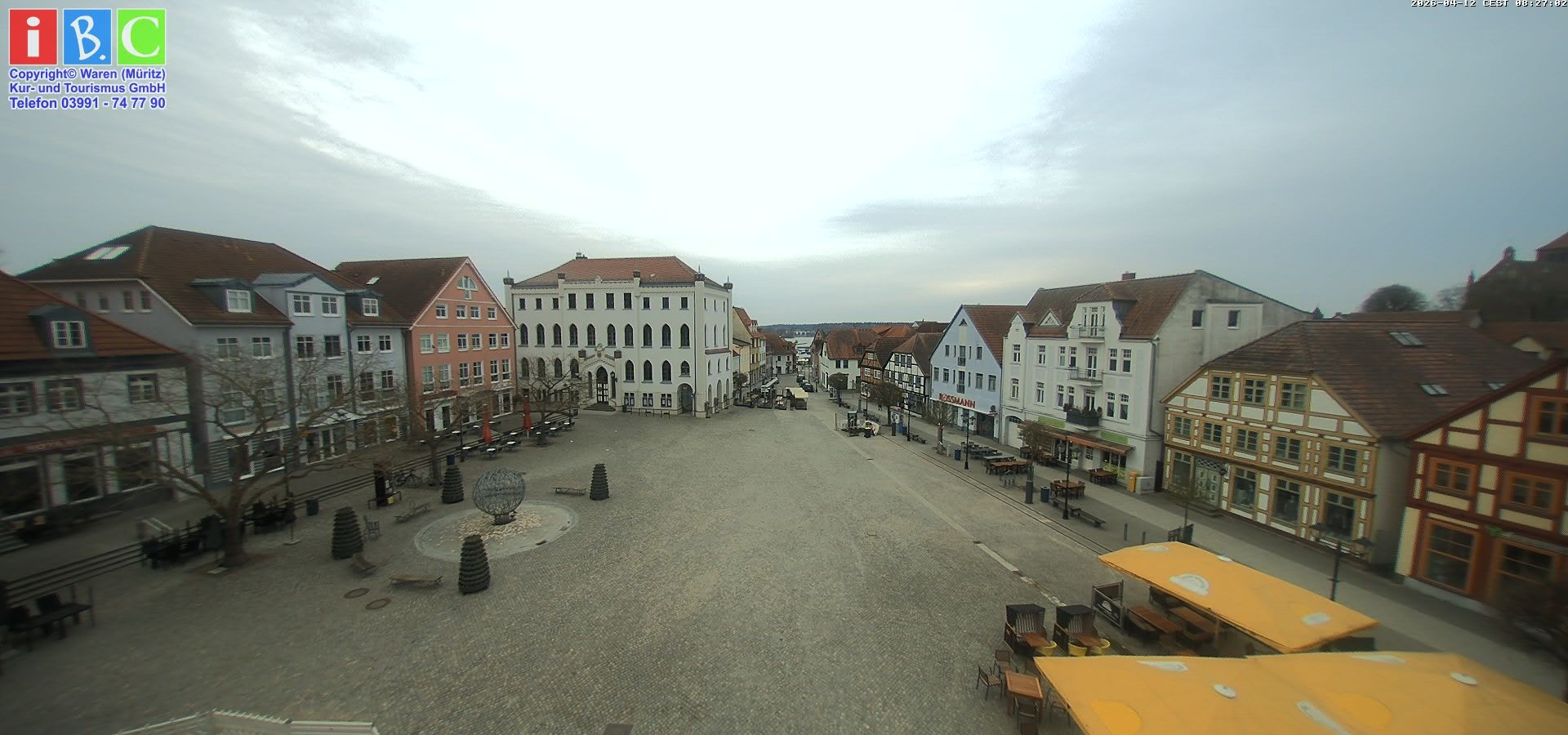 Archiv Foto Webcam Neuer Markt in Waren an der Müritz
