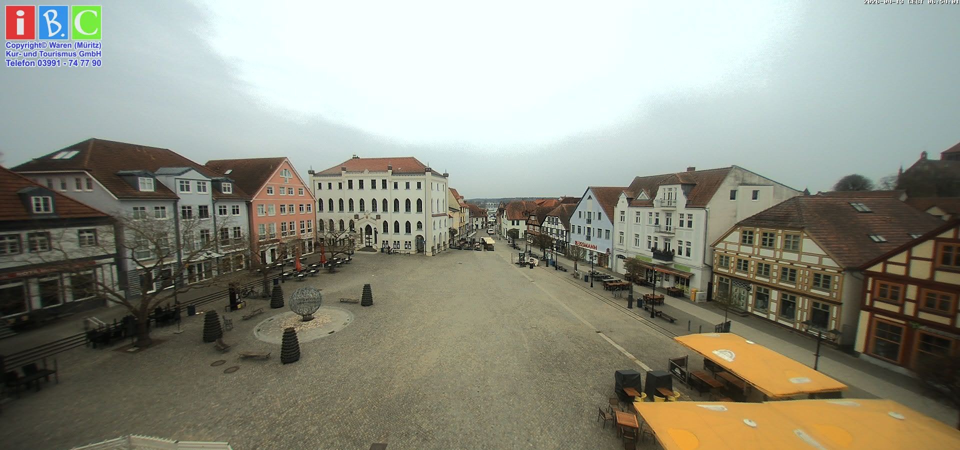Archiv Foto Webcam Neuer Markt in Waren an der Müritz