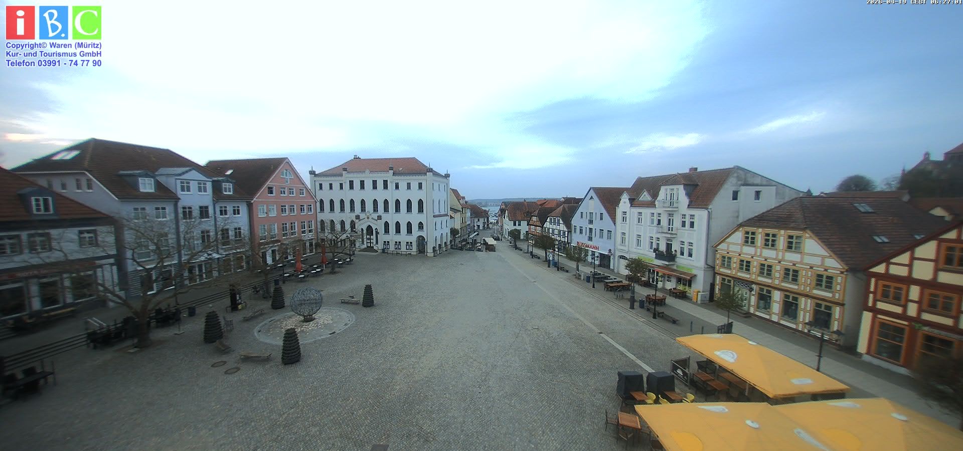Archived image Webcam Waren (Müritz) - Market place