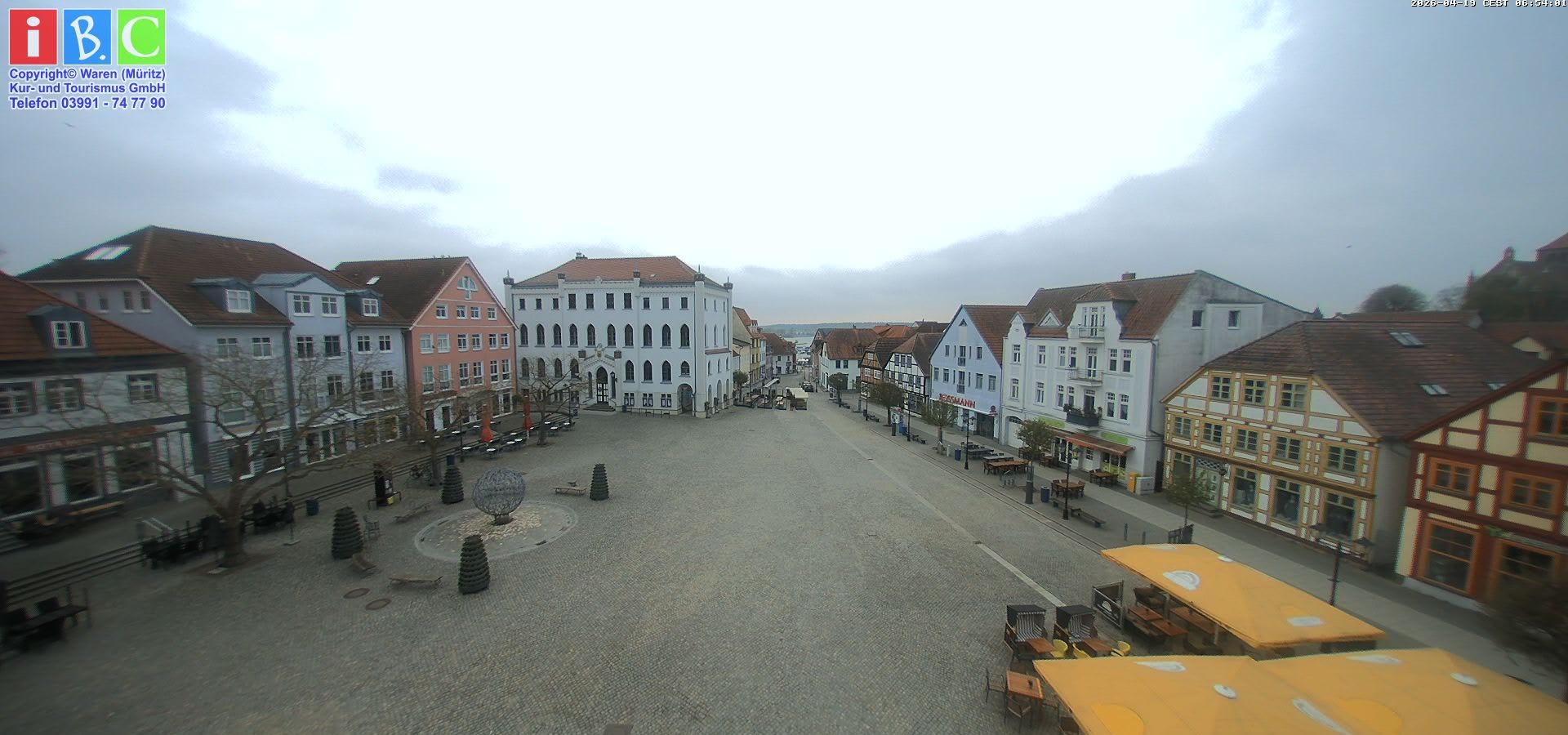 Archived image Webcam Waren (Müritz) - Market place