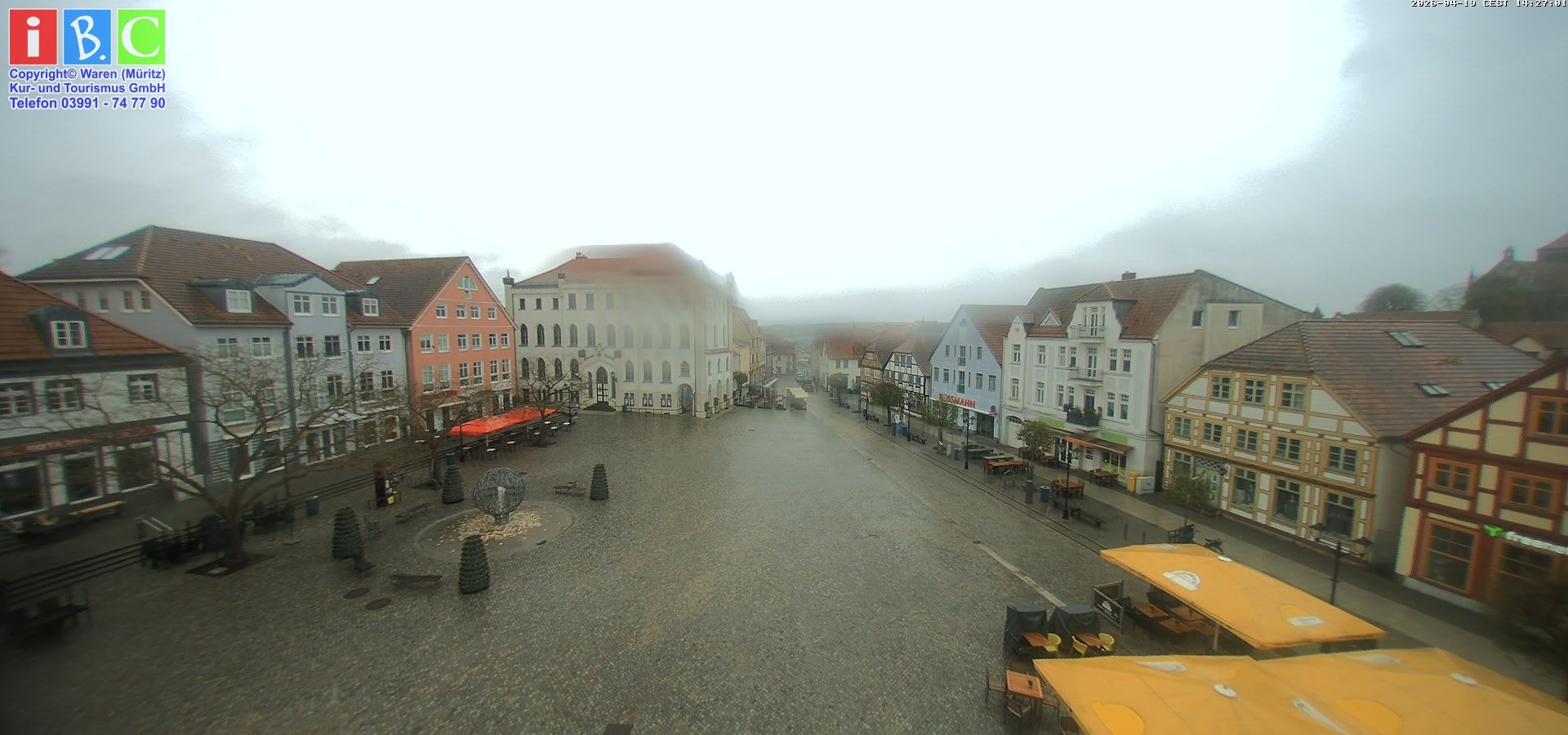 Archiv Foto Webcam Neuer Markt in Waren an der Müritz