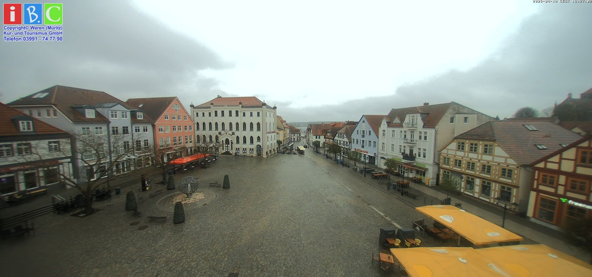 Archived image Webcam Waren (Müritz) - Market place