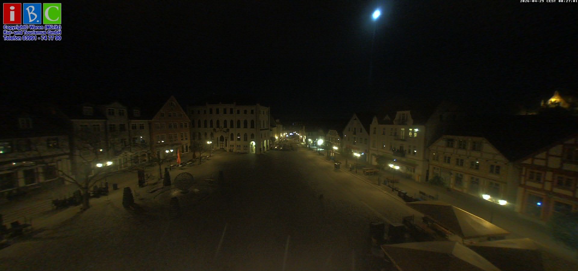 Archiv Foto Webcam Neuer Markt in Waren an der Müritz