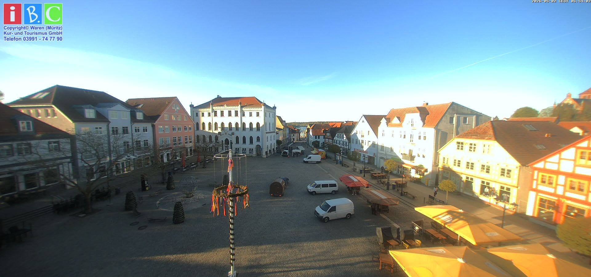 Archiv Foto Webcam Neuer Markt in Waren an der Müritz
