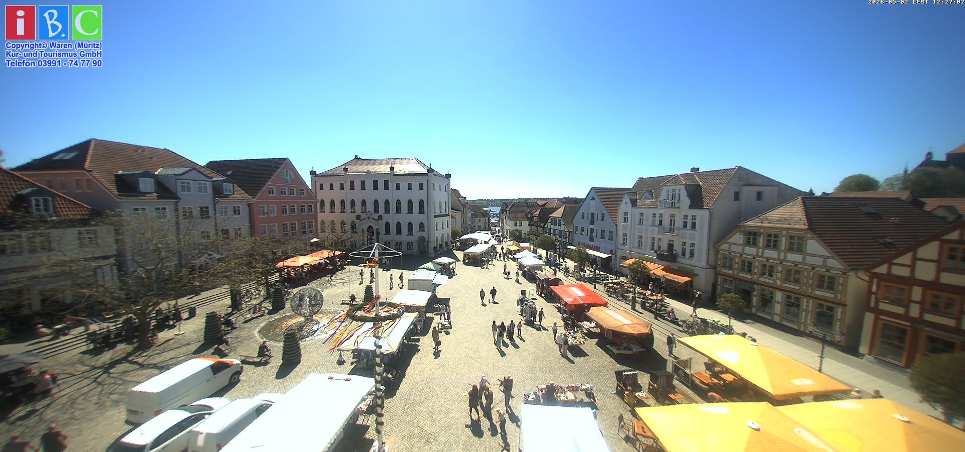 Archiv Foto Webcam Neuer Markt in Waren an der Müritz