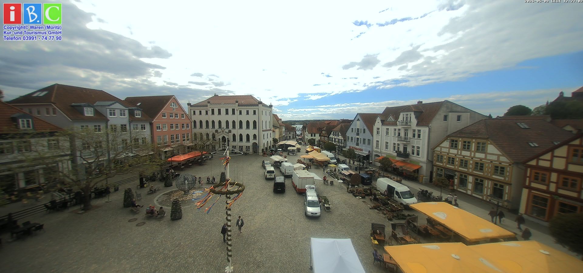 Archived image Webcam Waren (Müritz) - Market place
