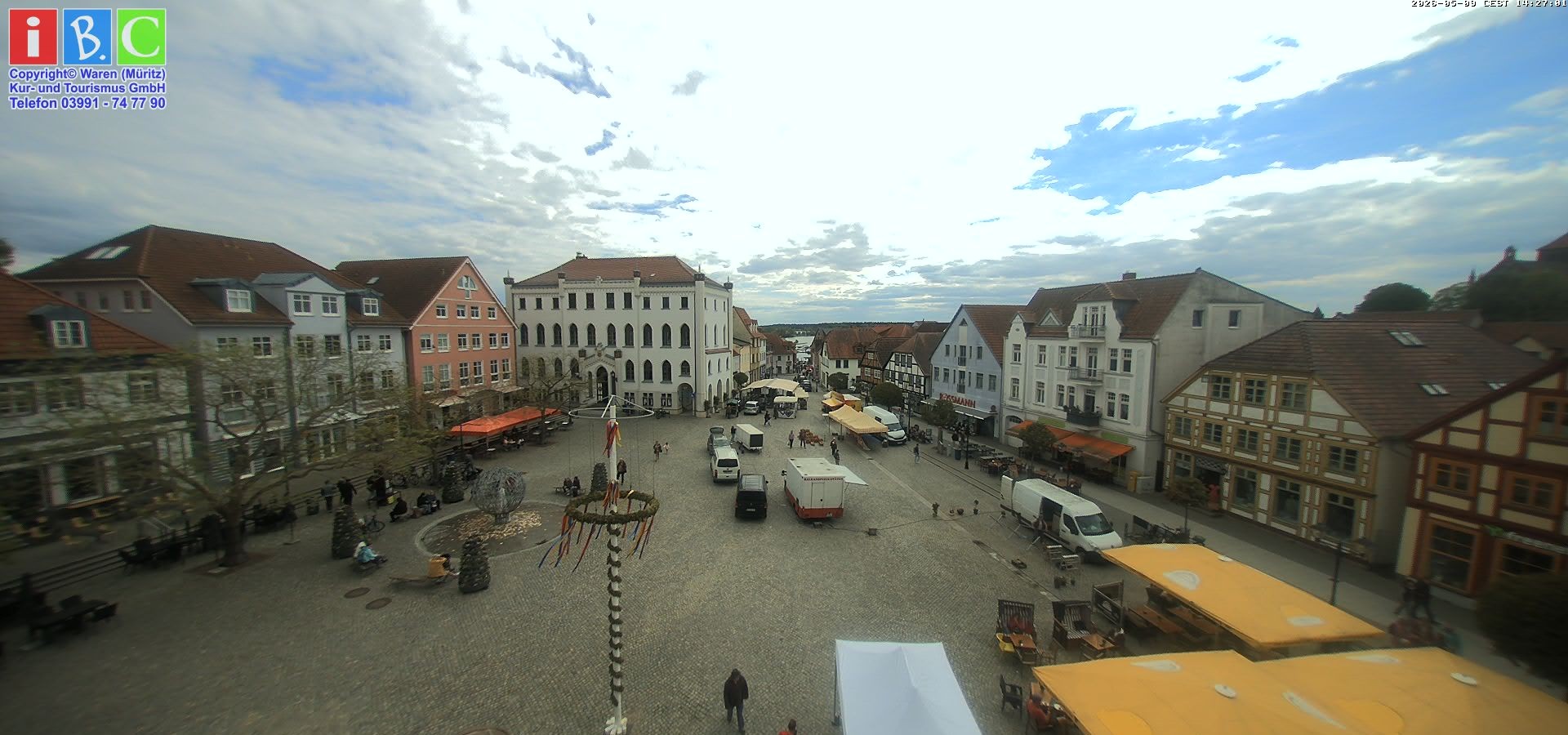 Archived image Webcam Waren (Müritz) - Market place