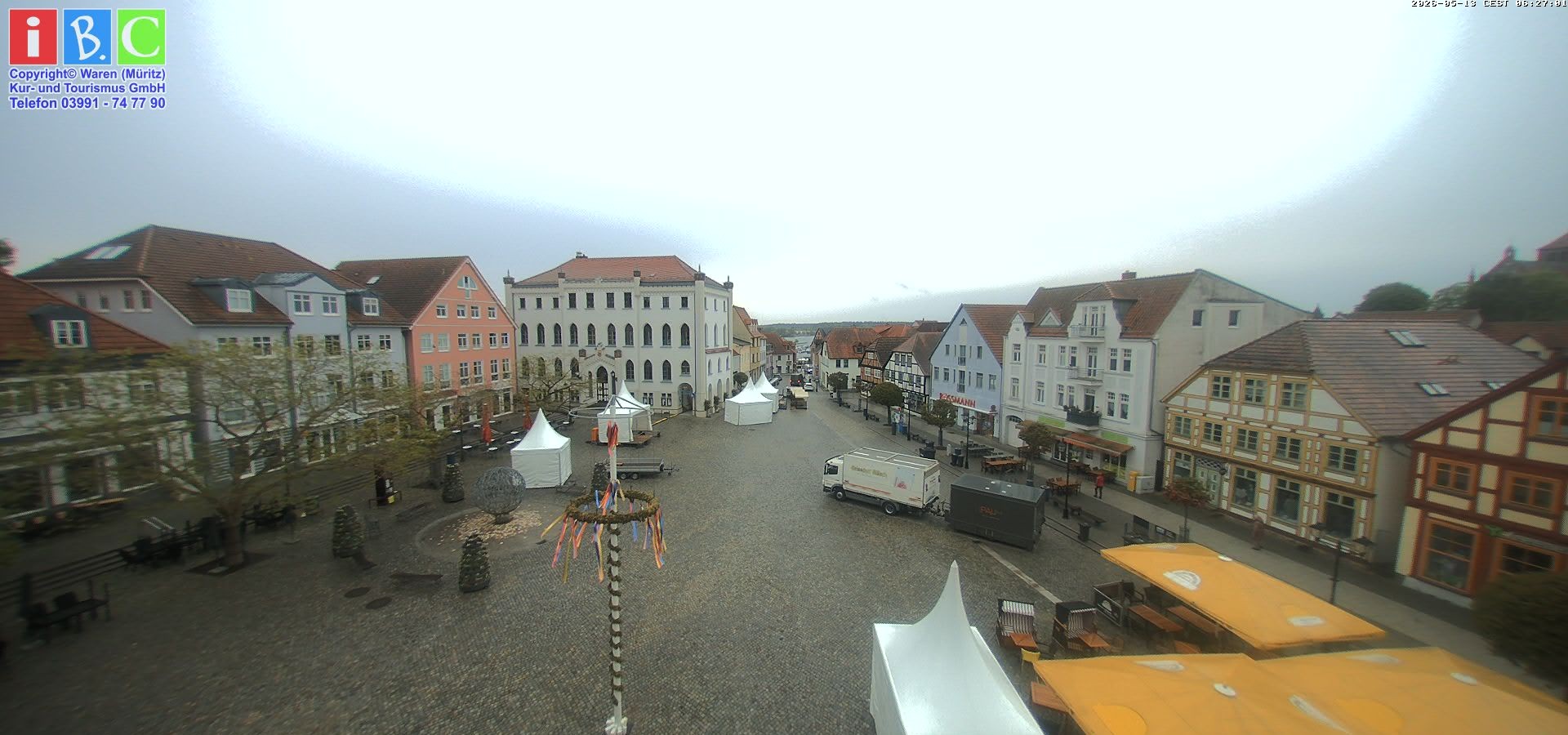 Archived image Webcam Waren (Müritz) - Market place