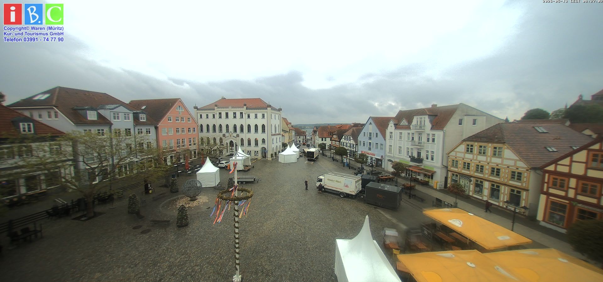 Archived image Webcam Waren (Müritz) - Market place